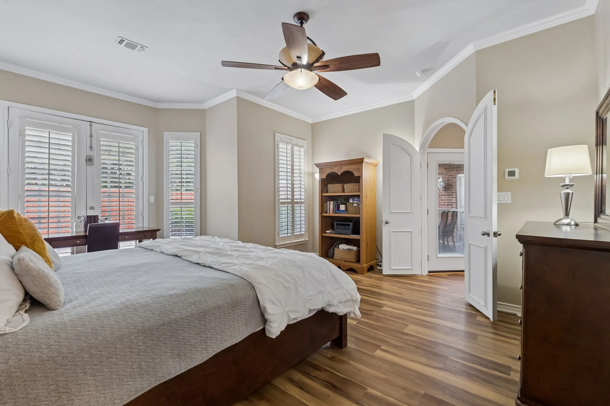 Single Family Residence For Sale in Collin County , 2120 Argyle Drive, Plano, Texas 75023, 5 Bedroom, 4 Bathroom, 3 Garage spaces, 3,796 Sqft, built in 1993, mls#21259998, Real Estate Agent in Plano, Homes For Sale in Collin county, Homes For Sale in Plano, Realtor in Plano Texas, Real Estate Brokerage Independent Realty Texas, Luminita Cordes Realtor