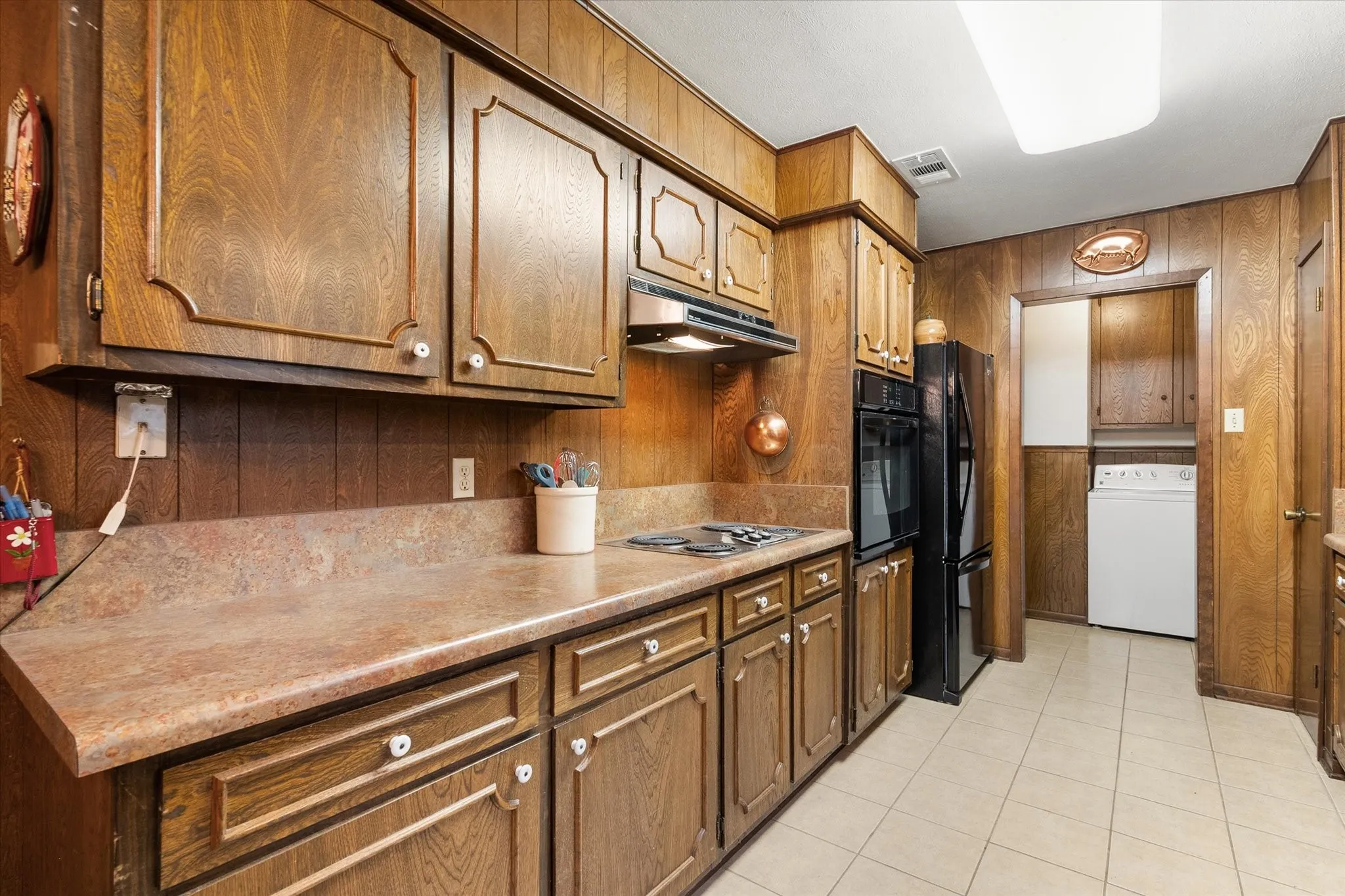 Single Family Residence For Sale in Navarro County , 1609 Maplewood, Corsicana, Texas 75110, 3 Bedroom, 2 Bathroom, Garage spaces, 1,400 Sqft, built in 1972, mls#21254330, Real Estate Agent in Corsicana, Homes For Sale in Navarro county, Homes For Sale in Corsicana, Realtor in Corsicana Texas, Real Estate Brokerage Independent Realty Texas, Luminita Cordes Realtor
