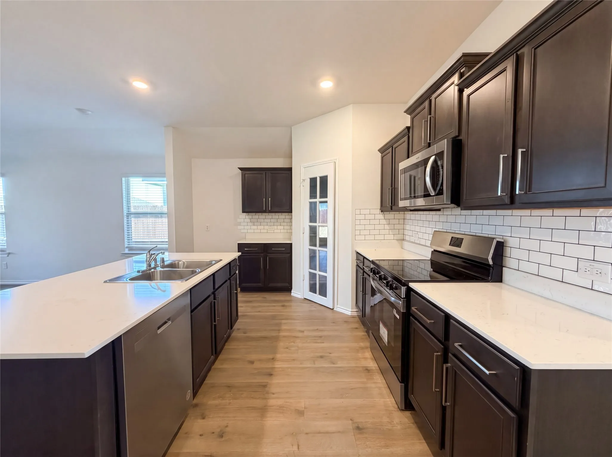 Single Family Residence For Sale in Collin County , 6424 Waterfall Lane, Princeton, Texas 75407, 4 Bedroom, 3 Bathroom, 2 Garage spaces, 1,939 Sqft, built in 2023, mls#21268884, Real Estate Agent in Princeton, Homes For Sale in Collin county, Homes For Sale in Princeton, Realtor in Princeton Texas, Real Estate Brokerage Independent Realty Texas, Luminita Cordes Realtor