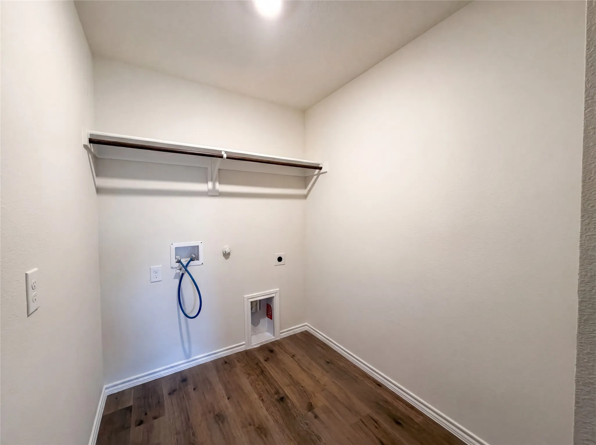 Single Family Residence For Sale in Collin County , 6424 Waterfall Lane, Princeton, Texas 75407, 4 Bedroom, 3 Bathroom, 2 Garage spaces, 1,939 Sqft, built in 2023, mls#21268884, Real Estate Agent in Princeton, Homes For Sale in Collin county, Homes For Sale in Princeton, Realtor in Princeton Texas, Real Estate Brokerage Independent Realty Texas, Luminita Cordes Realtor