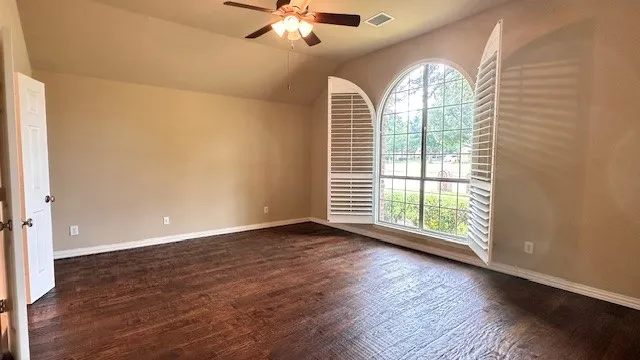 Single Family Residence For Sale in Collin County , 5949 Stanton Place, Frisco, Texas 75033, 3 Bedroom, 2 Bathroom, 2 Garage spaces, 2,253 Sqft, built in 2006, mls#21258453, Real Estate Agent in Frisco, Homes For Sale in Collin county, Homes For Sale in Frisco, Realtor in Frisco Texas, Real Estate Brokerage Independent Realty Texas, Luminita Cordes Realtor