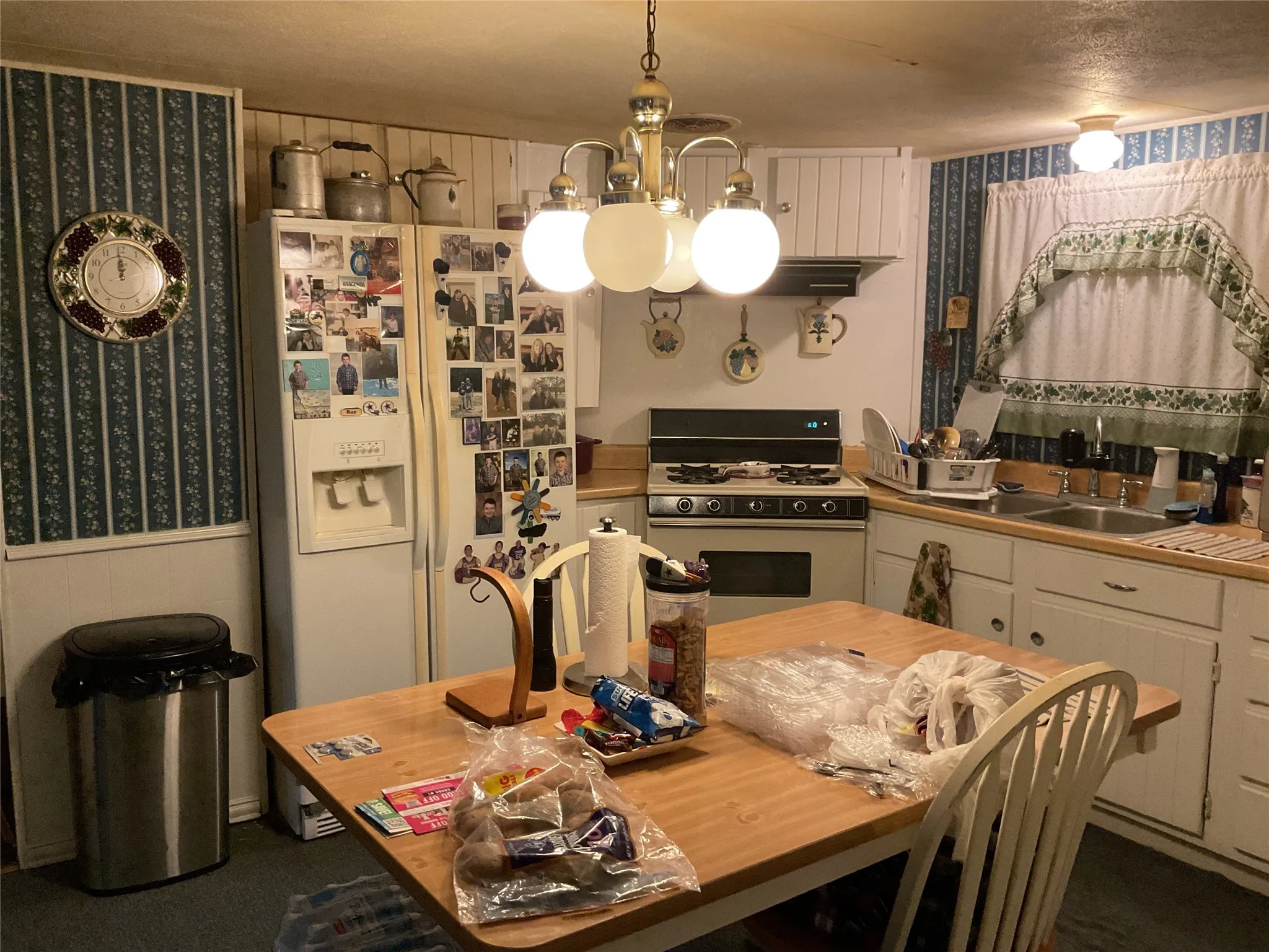Mobile Home For Sale in Collin County , 9994 Twin Creeks Circle, Anna, Texas 75409, 3 Bedroom, 3 Bathroom, 2 Garage spaces, 1,400 Sqft, built in 1976, mls#21264377, Real Estate Agent in Anna, Homes For Sale in Collin county, Homes For Sale in Anna, Realtor in Anna Texas, Real Estate Brokerage Independent Realty Texas, Luminita Cordes Realtor