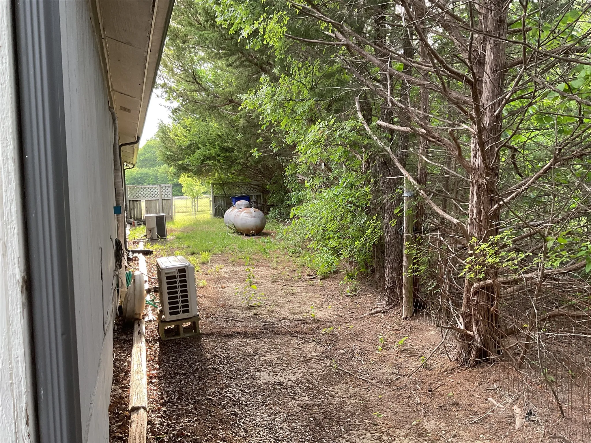 Mobile Home For Sale in Collin County , 9994 Twin Creeks Circle, Anna, Texas 75409, 3 Bedroom, 3 Bathroom, 2 Garage spaces, 1,400 Sqft, built in 1976, mls#21264377, Real Estate Agent in Anna, Homes For Sale in Collin county, Homes For Sale in Anna, Realtor in Anna Texas, Real Estate Brokerage Independent Realty Texas, Luminita Cordes Realtor