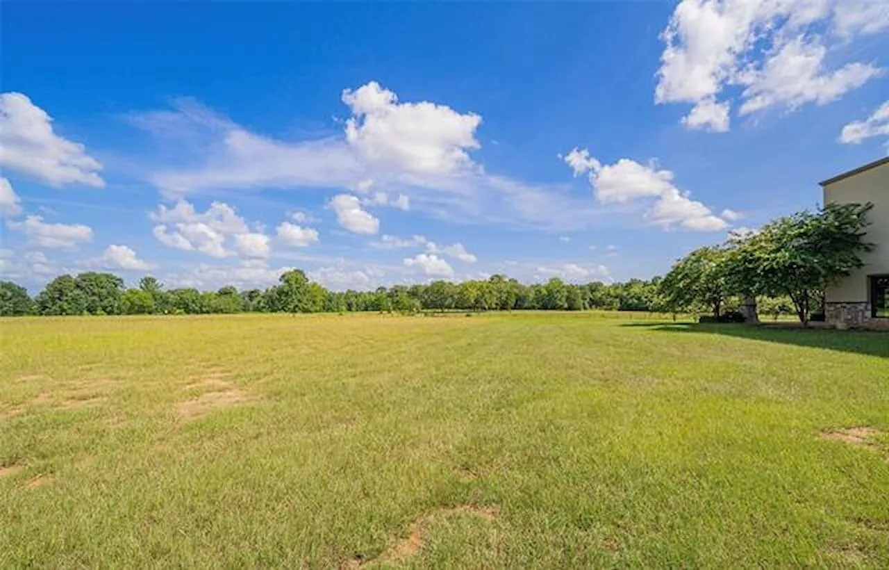 Business For Sale in Rusk County , 14284 TX 322, Kilgore, Texas 75662, 0, 0, Garage spaces, 0 Sqft, built in 2015, mls#21254308, Real Estate Agent in Kilgore, Homes For Sale in Rusk county, Homes For Sale in Kilgore, Realtor in Kilgore Texas, Real Estate Brokerage Independent Realty Texas, Luminita Cordes Realtor