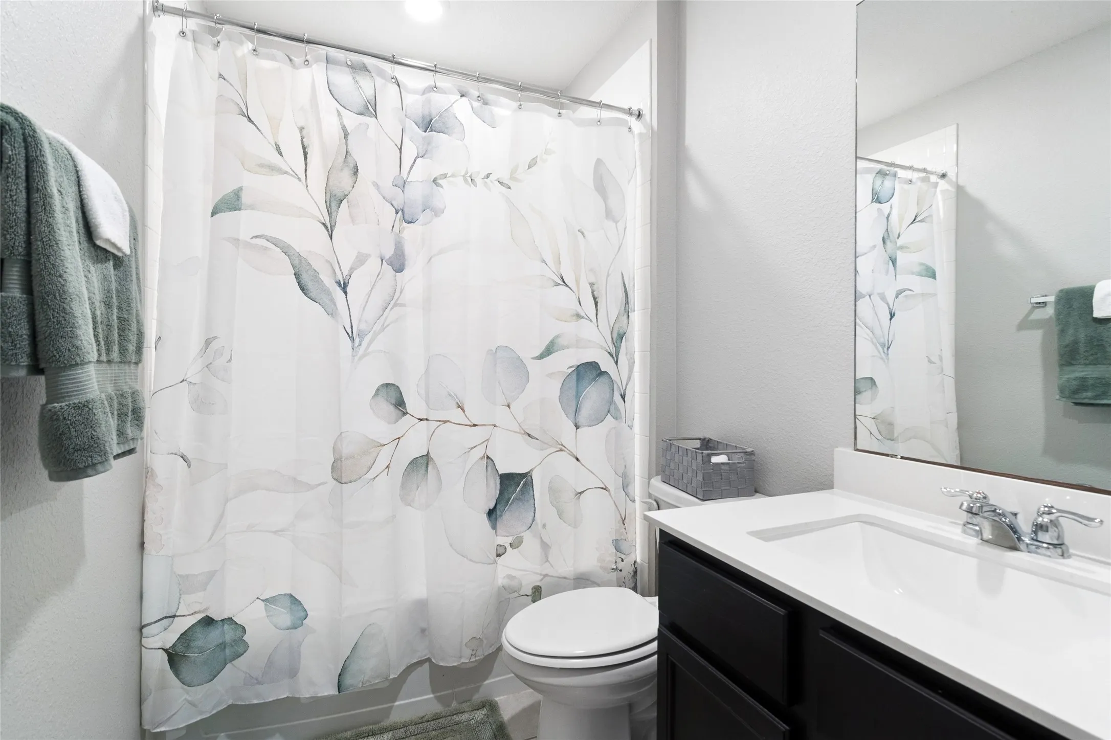 Single Family Residence For Sale in Kaufman County , 3140 Patton Lane, Mesquite, Texas 75126, 4 Bedroom, 2 Bathroom, 2 Garage spaces, 1,905 Sqft, built in 2021, mls#21268900, Real Estate Agent in Mesquite, Homes For Sale in Kaufman county, Homes For Sale in Mesquite, Realtor in Mesquite Texas, Real Estate Brokerage Independent Realty Texas, Luminita Cordes Realtor