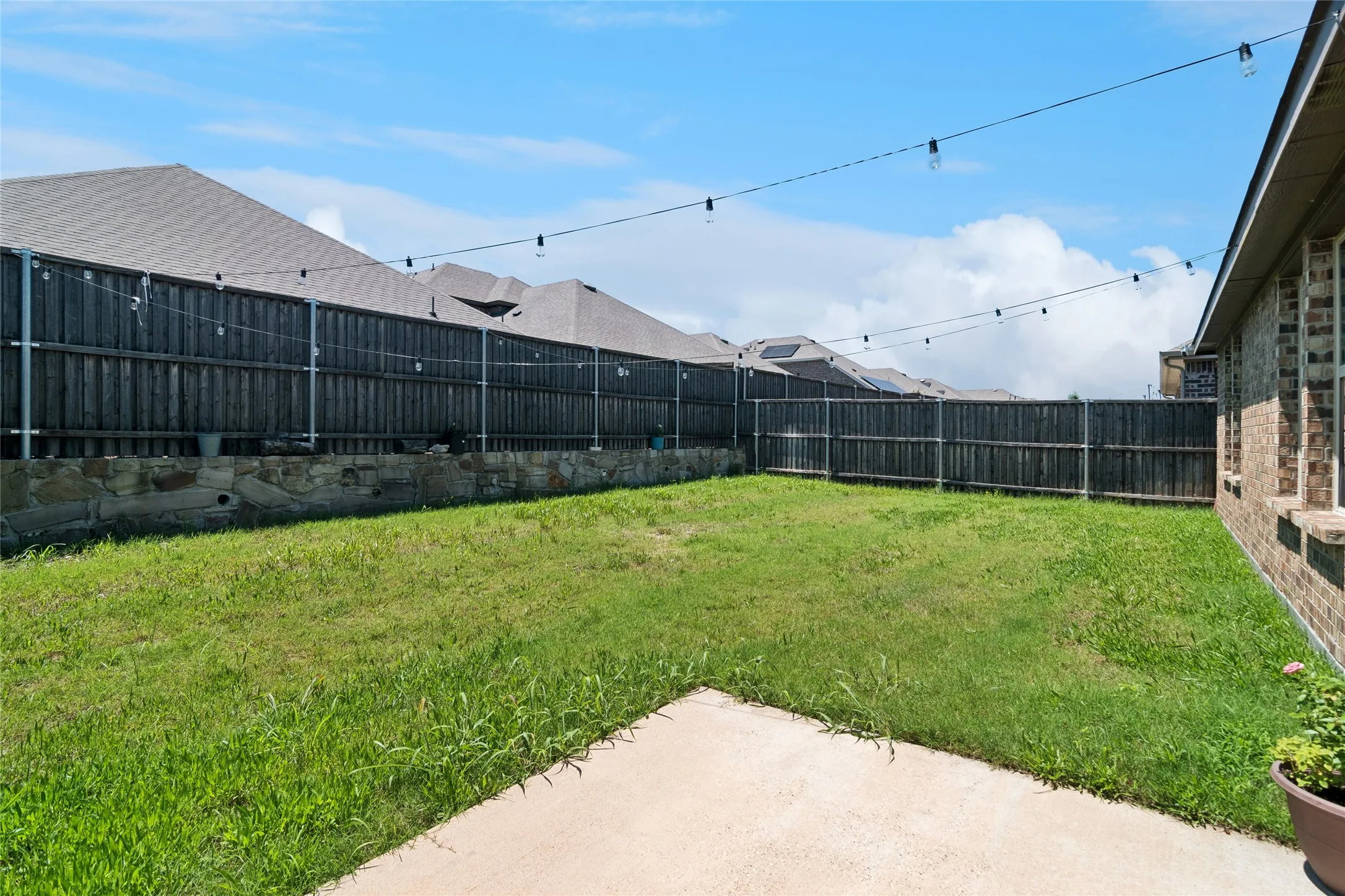Single Family Residence For Sale in Kaufman County , 3140 Patton Lane, Mesquite, Texas 75126, 4 Bedroom, 2 Bathroom, 2 Garage spaces, 1,905 Sqft, built in 2021, mls#21268900, Real Estate Agent in Mesquite, Homes For Sale in Kaufman county, Homes For Sale in Mesquite, Realtor in Mesquite Texas, Real Estate Brokerage Independent Realty Texas, Luminita Cordes Realtor