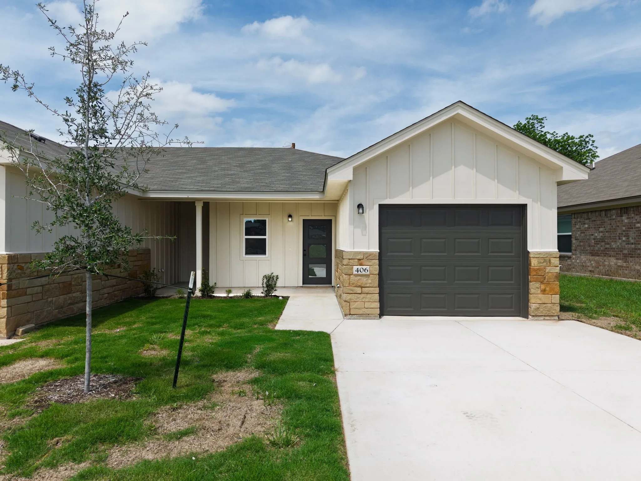 Townhouse For Sale in Coryell County , 406 W Avenue C C, Copperas Cove, Texas 76522, 3 Bedroom, 2 Bathroom, 1 Garage spaces, 1,391 Sqft, built in 2025, mls#21230131, Real Estate Agent in Copperas Cove, Homes For Sale in Coryell county, Homes For Sale in Copperas Cove, Realtor in Copperas Cove Texas, Real Estate Brokerage Independent Realty Texas, Luminita Cordes Realtor