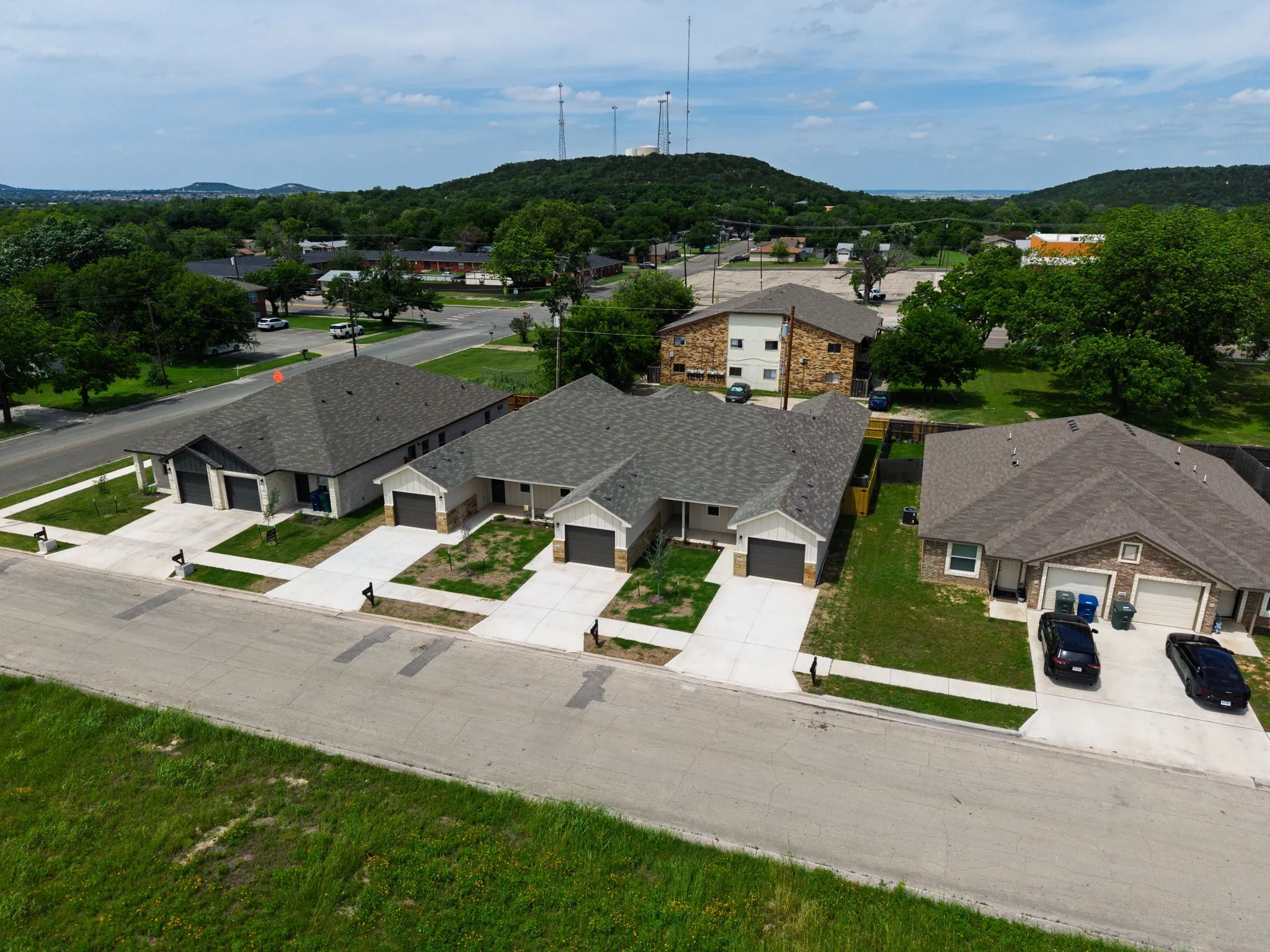 Townhouse For Sale in Coryell County , 406 W Avenue C C, Copperas Cove, Texas 76522, 3 Bedroom, 2 Bathroom, 1 Garage spaces, 1,391 Sqft, built in 2025, mls#21230131, Real Estate Agent in Copperas Cove, Homes For Sale in Coryell county, Homes For Sale in Copperas Cove, Realtor in Copperas Cove Texas, Real Estate Brokerage Independent Realty Texas, Luminita Cordes Realtor