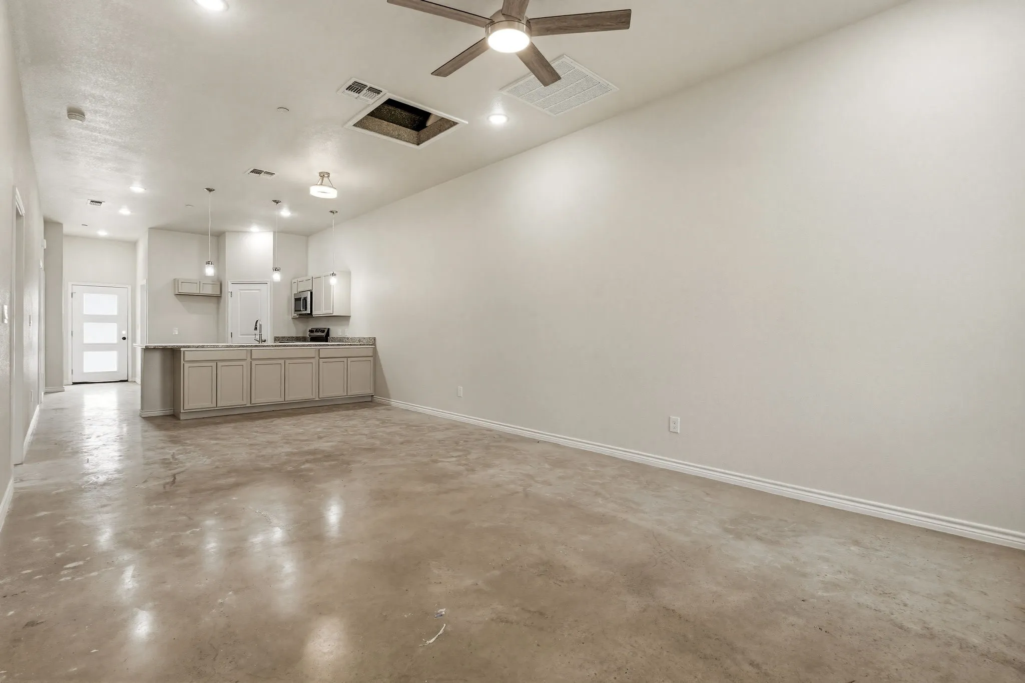 Townhouse For Sale in Coryell County , 406 W Avenue C C, Copperas Cove, Texas 76522, 3 Bedroom, 2 Bathroom, 1 Garage spaces, 1,391 Sqft, built in 2025, mls#21230131, Real Estate Agent in Copperas Cove, Homes For Sale in Coryell county, Homes For Sale in Copperas Cove, Realtor in Copperas Cove Texas, Real Estate Brokerage Independent Realty Texas, Luminita Cordes Realtor