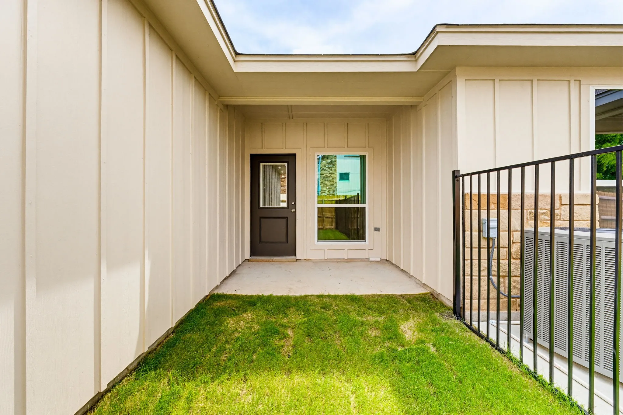 Townhouse For Sale in Coryell County , 406 W Avenue C C, Copperas Cove, Texas 76522, 3 Bedroom, 2 Bathroom, 1 Garage spaces, 1,391 Sqft, built in 2025, mls#21230131, Real Estate Agent in Copperas Cove, Homes For Sale in Coryell county, Homes For Sale in Copperas Cove, Realtor in Copperas Cove Texas, Real Estate Brokerage Independent Realty Texas, Luminita Cordes Realtor