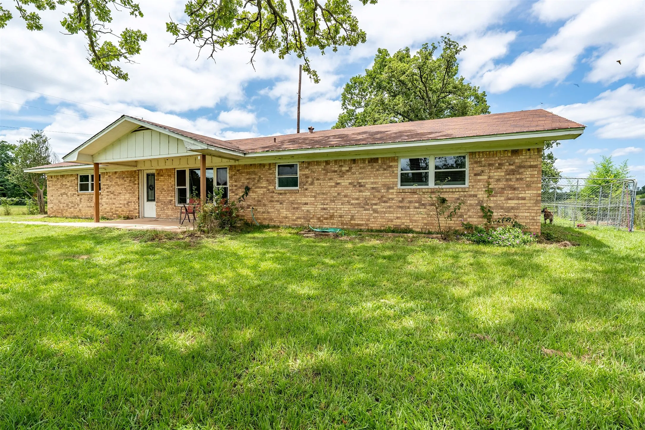 Farm For Sale in Wood County , 7037 E U.S. HWY 80, Hawkins, Texas 75765, 3 Bedroom, 2 Bathroom, Garage spaces, 2,135 Sqft, built in 1970, mls#21268907, Real Estate Agent in Hawkins, Homes For Sale in Wood county, Homes For Sale in Hawkins, Realtor in Hawkins Texas, Real Estate Brokerage Independent Realty Texas, Luminita Cordes Realtor