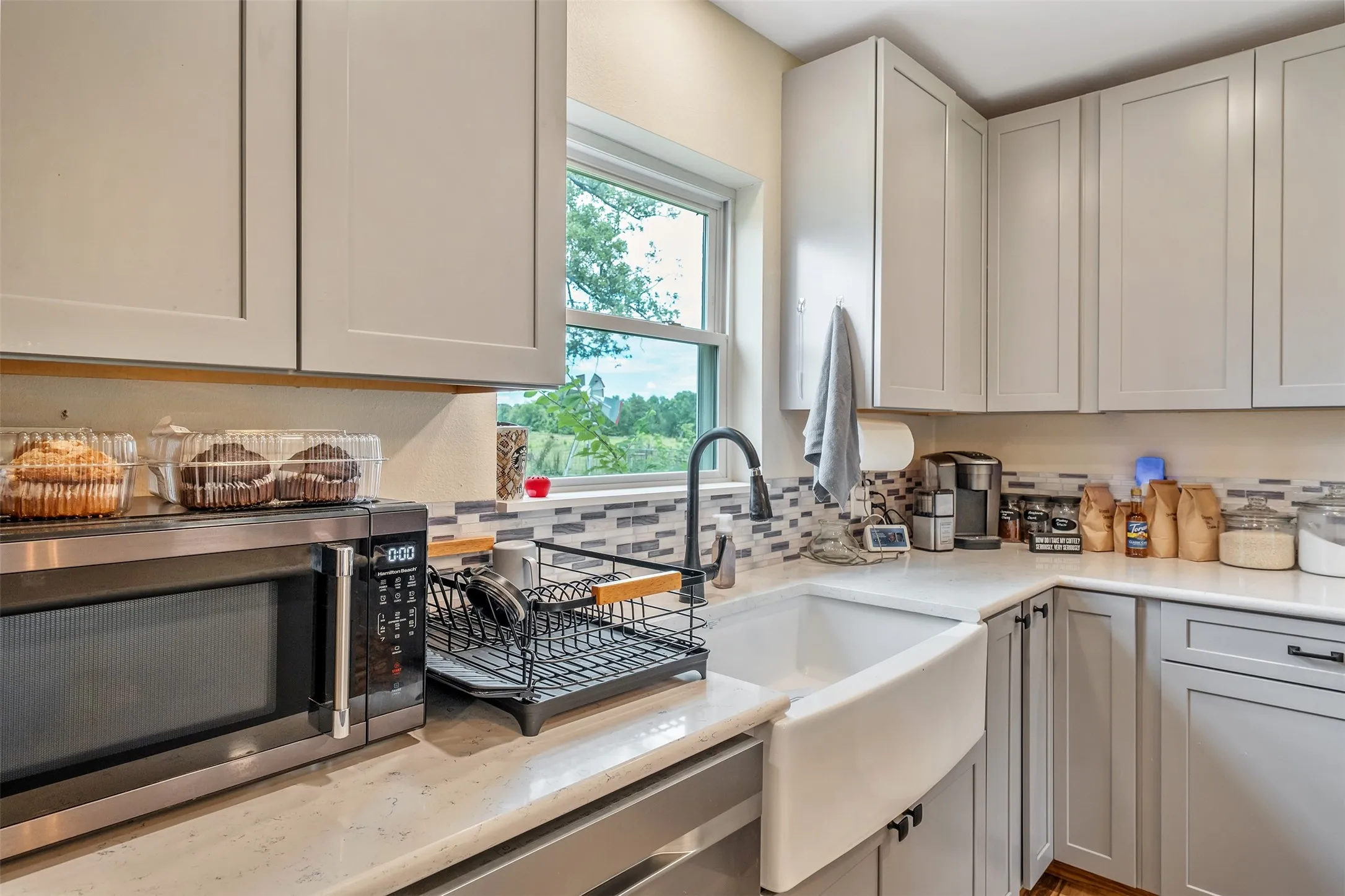 Farm For Sale in Wood County , 7037 E U.S. HWY 80, Hawkins, Texas 75765, 3 Bedroom, 2 Bathroom, Garage spaces, 2,135 Sqft, built in 1970, mls#21268907, Real Estate Agent in Hawkins, Homes For Sale in Wood county, Homes For Sale in Hawkins, Realtor in Hawkins Texas, Real Estate Brokerage Independent Realty Texas, Luminita Cordes Realtor