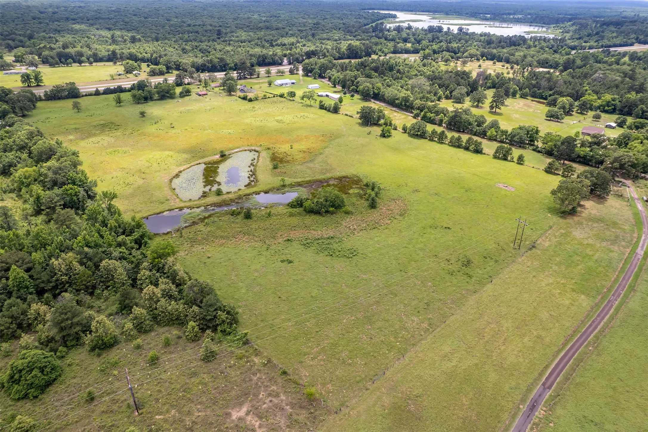 Farm For Sale in Wood County , 7037 E U.S. HWY 80, Hawkins, Texas 75765, 3 Bedroom, 2 Bathroom, Garage spaces, 2,135 Sqft, built in 1970, mls#21268907, Real Estate Agent in Hawkins, Homes For Sale in Wood county, Homes For Sale in Hawkins, Realtor in Hawkins Texas, Real Estate Brokerage Independent Realty Texas, Luminita Cordes Realtor
