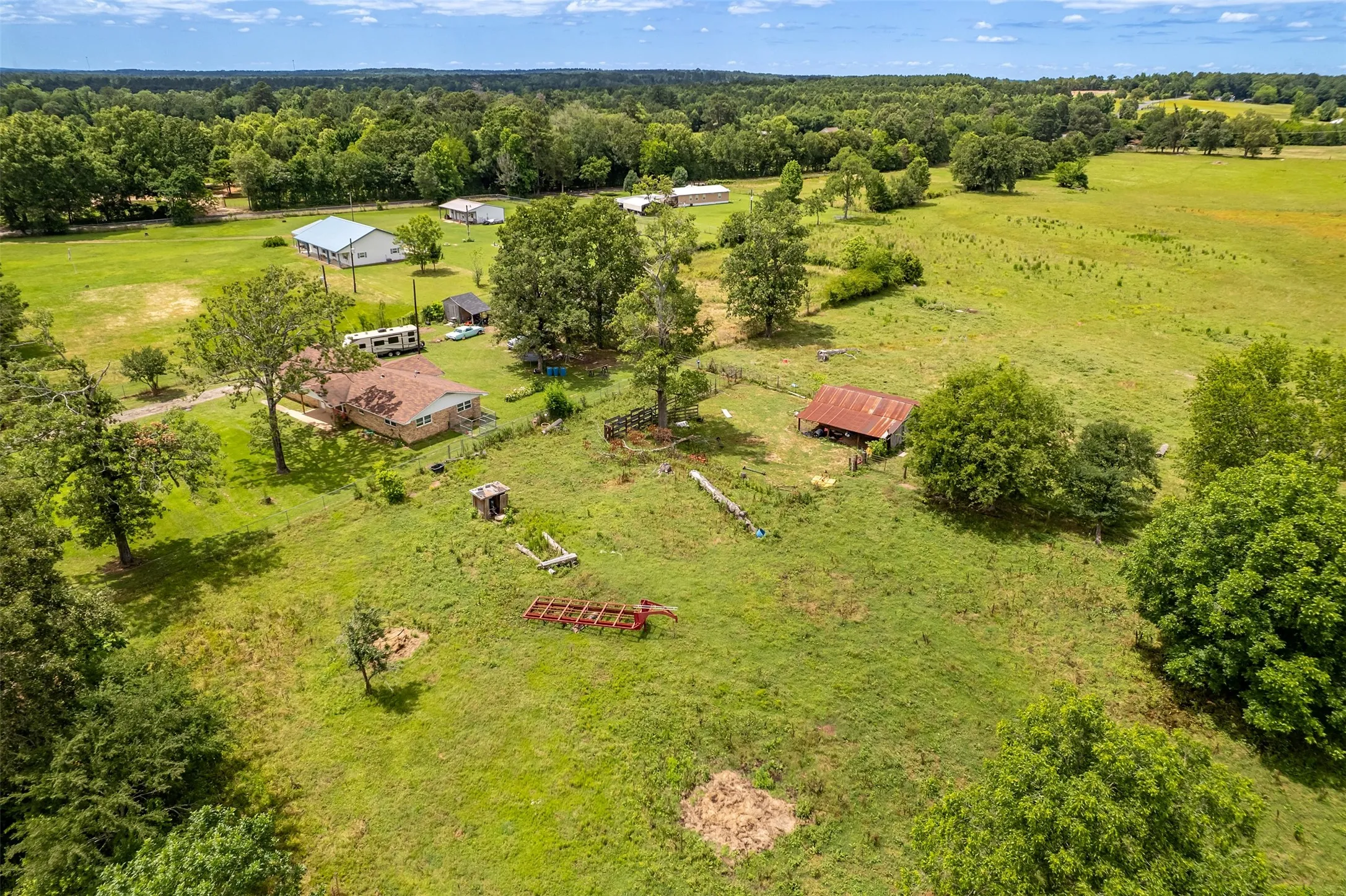 Farm For Sale in Wood County , 7037 E U.S. HWY 80, Hawkins, Texas 75765, 3 Bedroom, 2 Bathroom, Garage spaces, 2,135 Sqft, built in 1970, mls#21268907, Real Estate Agent in Hawkins, Homes For Sale in Wood county, Homes For Sale in Hawkins, Realtor in Hawkins Texas, Real Estate Brokerage Independent Realty Texas, Luminita Cordes Realtor