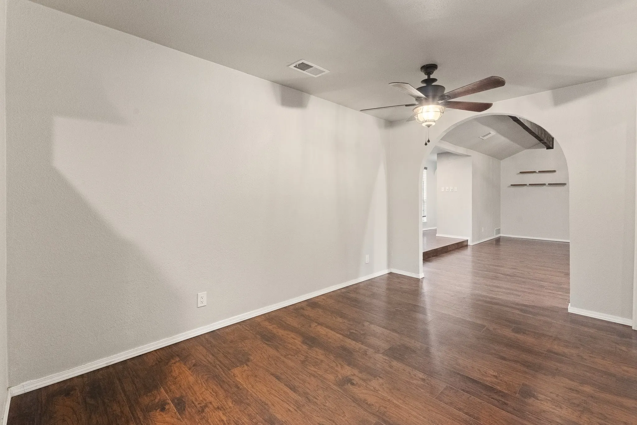Single Family Residence For Sale in Johnson County , 2005 Meadow Drive, Crowley, Texas 76036, 3 Bedroom, 2 Bathroom, Garage spaces, 1,705 Sqft, built in 1973, mls#21251006, Real Estate Agent in Crowley, Homes For Sale in Johnson county, Homes For Sale in Crowley, Realtor in Crowley Texas, Real Estate Brokerage Independent Realty Texas, Luminita Cordes Realtor