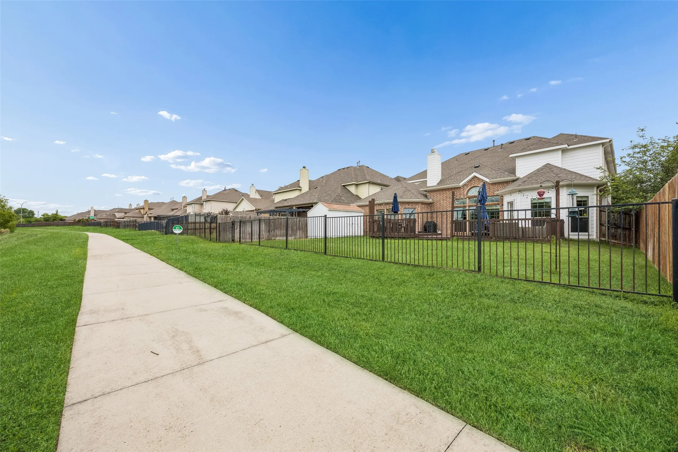 Single Family Residence For Sale in Tarrant County , 6133 Sunrise Lake Drive, Fort Worth, Texas 76179, 4 Bedroom, 4 Bathroom, 2 Garage spaces, 3,584 Sqft, built in 2008, mls#21267759, Real Estate Agent in Fort Worth, Homes For Sale in Tarrant county, Homes For Sale in Fort Worth, Realtor in Fort Worth Texas, Real Estate Brokerage Independent Realty Texas, Luminita Cordes Realtor
