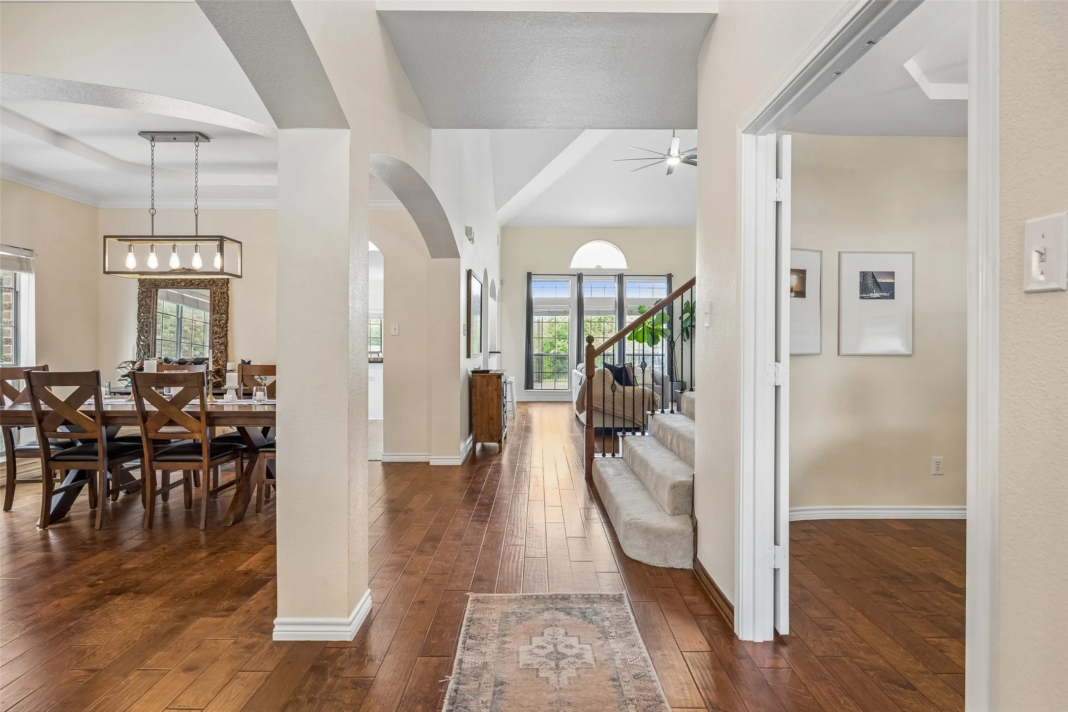 Single Family Residence For Sale in Tarrant County , 6133 Sunrise Lake Drive, Fort Worth, Texas 76179, 4 Bedroom, 4 Bathroom, 2 Garage spaces, 3,584 Sqft, built in 2008, mls#21267759, Real Estate Agent in Fort Worth, Homes For Sale in Tarrant county, Homes For Sale in Fort Worth, Realtor in Fort Worth Texas, Real Estate Brokerage Independent Realty Texas, Luminita Cordes Realtor