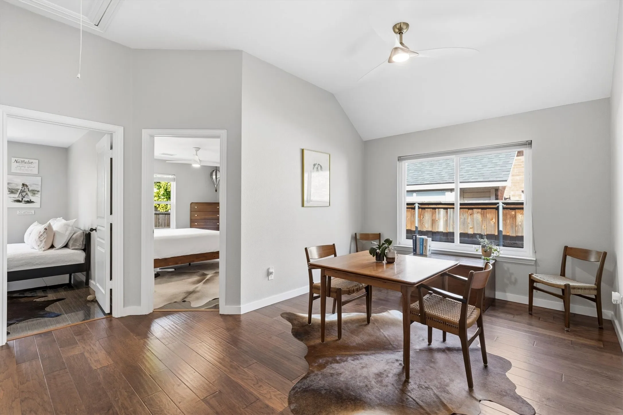 Single Family Residence For Sale in Collin County , 5124 Forest Lawn Drive, Mc Kinney, Texas 75071, 3 Bedroom, 2 Bathroom, 2 Garage spaces, 2,232 Sqft, built in 1998, mls#21267546, Real Estate Agent in Mc Kinney, Homes For Sale in Collin county, Homes For Sale in Mc Kinney, Realtor in Mc Kinney Texas, Real Estate Brokerage Independent Realty Texas, Luminita Cordes Realtor