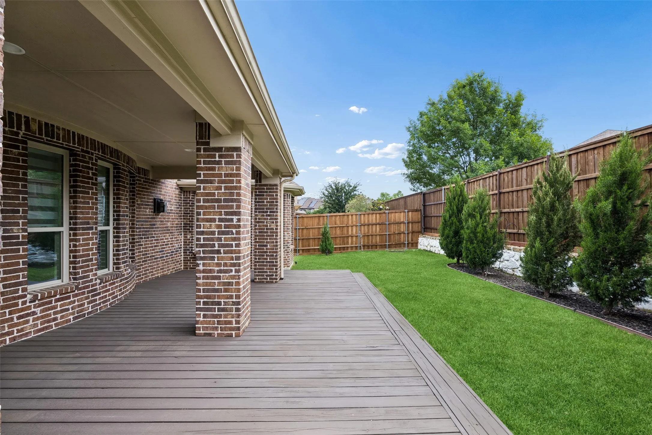 Single Family Residence For Sale in Denton County , 1165 Clearwater Drive, Frisco, Texas 75036, 5 Bedroom, 5 Bathroom, 2 Garage spaces, 5,183 Sqft, built in 2014, mls#21259541, Real Estate Agent in Frisco, Homes For Sale in Denton county, Homes For Sale in Frisco, Realtor in Frisco Texas, Real Estate Brokerage Independent Realty Texas, Luminita Cordes Realtor