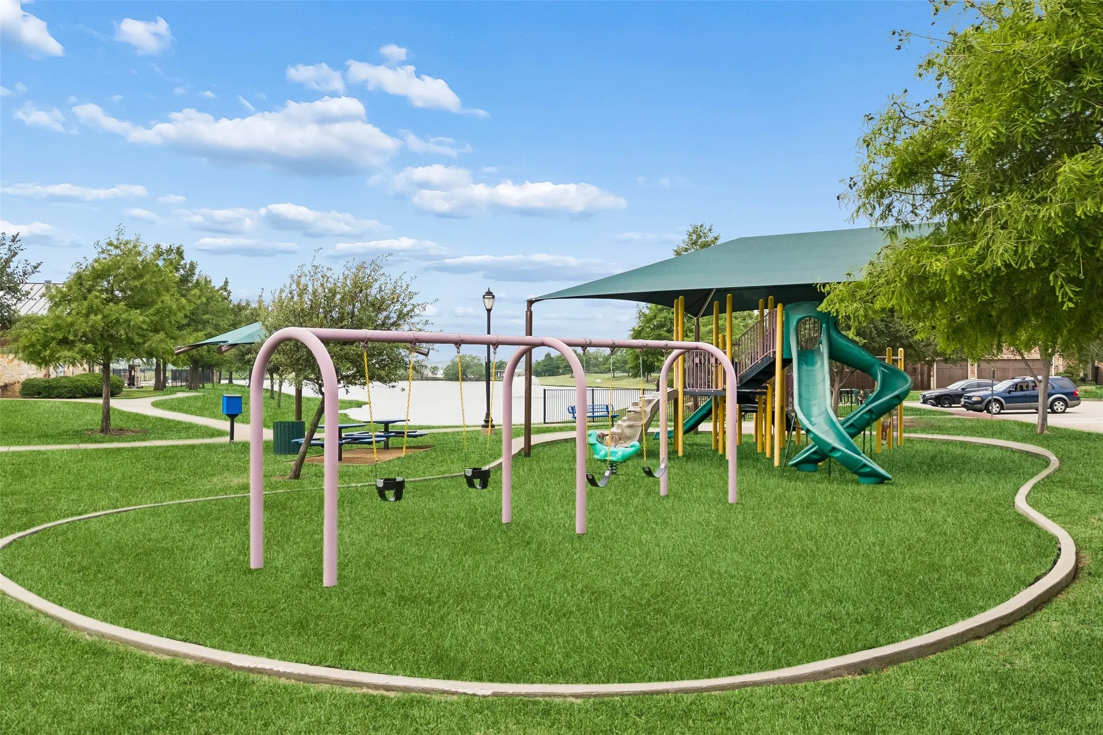 Single Family Residence For Sale in Denton County , 1165 Clearwater Drive, Frisco, Texas 75036, 5 Bedroom, 5 Bathroom, 2 Garage spaces, 5,183 Sqft, built in 2014, mls#21259541, Real Estate Agent in Frisco, Homes For Sale in Denton county, Homes For Sale in Frisco, Realtor in Frisco Texas, Real Estate Brokerage Independent Realty Texas, Luminita Cordes Realtor