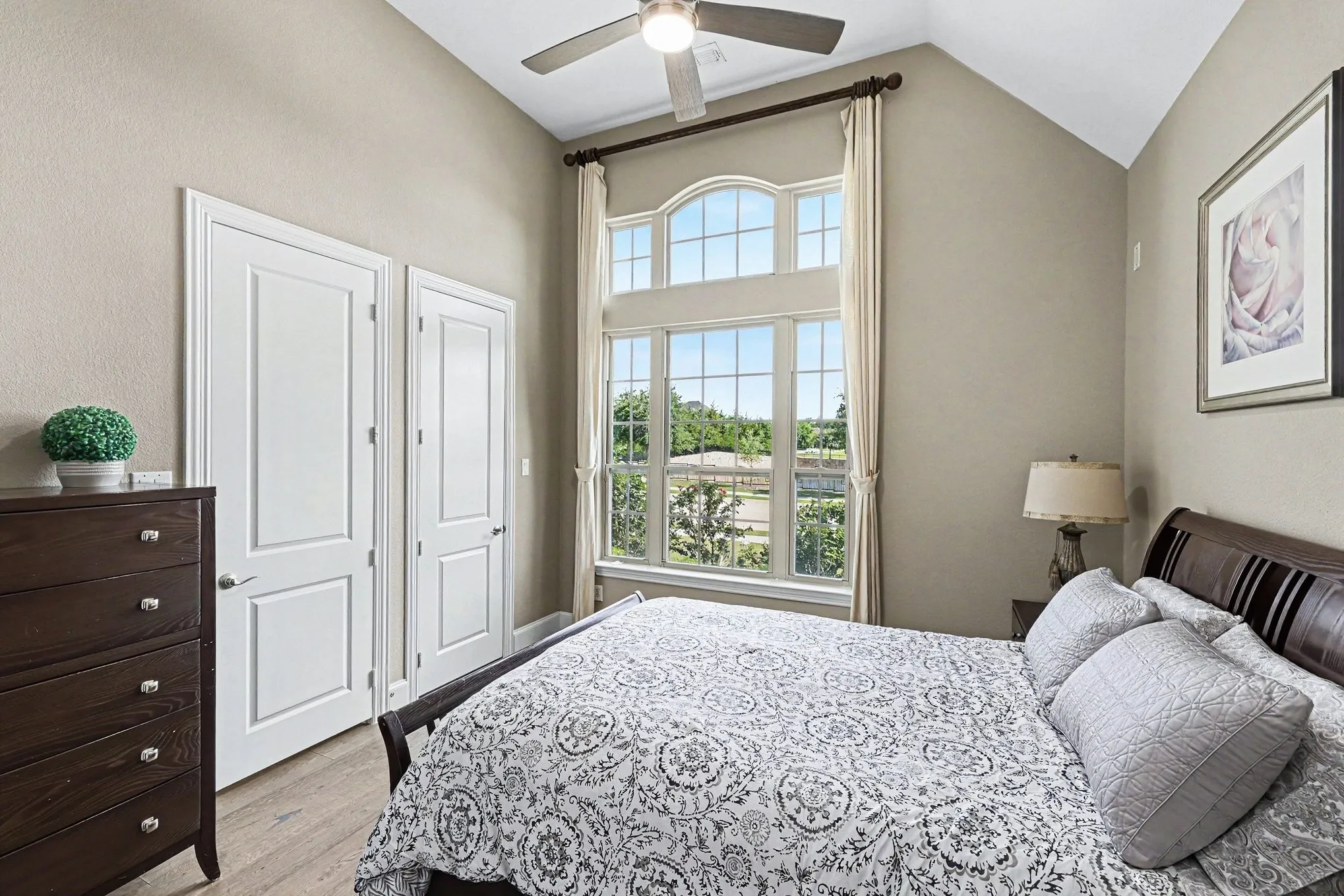 Single Family Residence For Sale in Collin County , 1501 Winchester Drive, Prosper, Texas 75078, 4 Bedroom, 5 Bathroom, 3 Garage spaces, 4,640 Sqft, built in 2015, mls#21189147, Real Estate Agent in Prosper, Homes For Sale in Collin county, Homes For Sale in Prosper, Realtor in Prosper Texas, Real Estate Brokerage Independent Realty Texas, Luminita Cordes Realtor