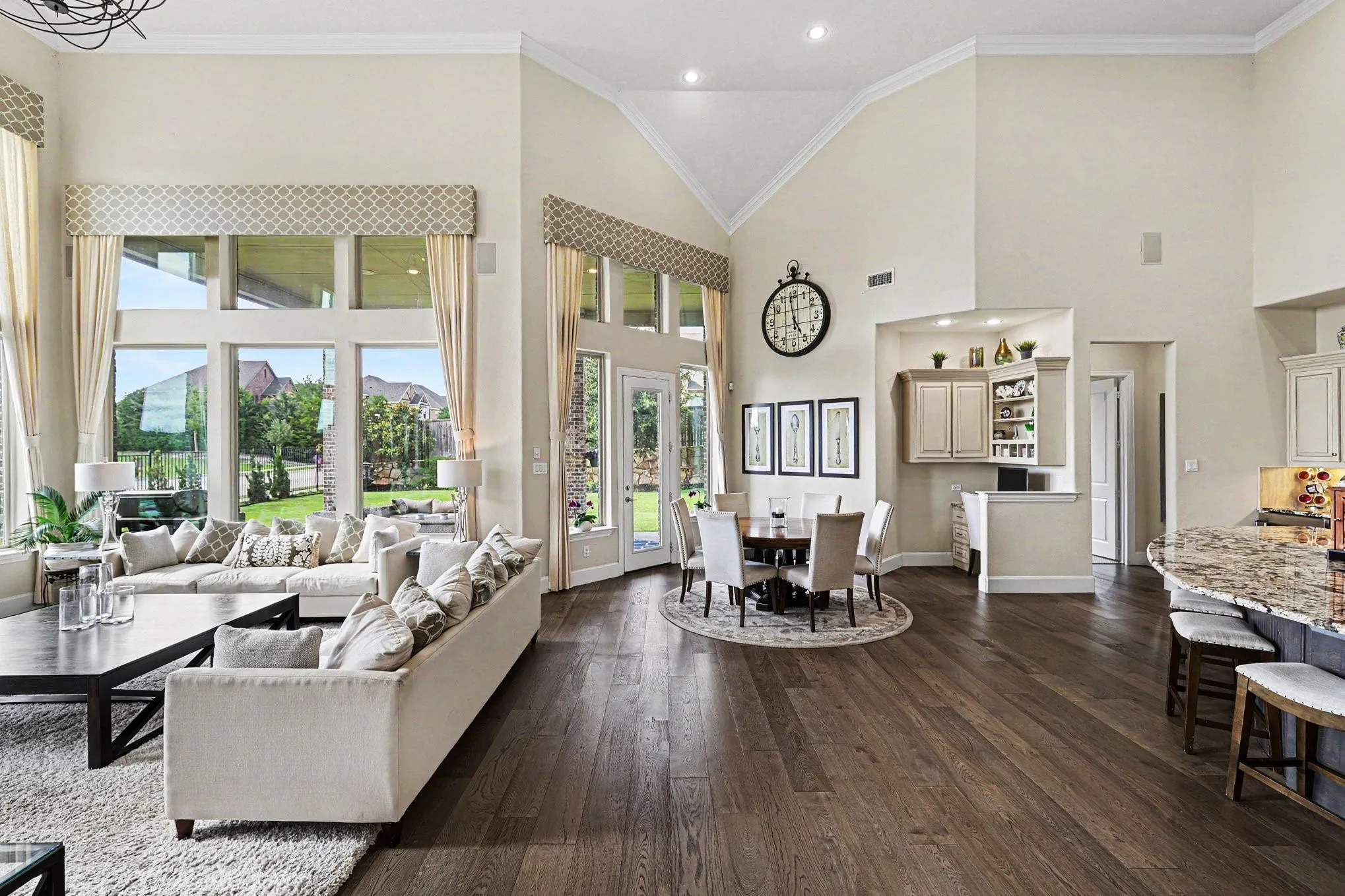 Single Family Residence For Sale in Collin County , 1501 Winchester Drive, Prosper, Texas 75078, 4 Bedroom, 5 Bathroom, 3 Garage spaces, 4,640 Sqft, built in 2015, mls#21189147, Real Estate Agent in Prosper, Homes For Sale in Collin county, Homes For Sale in Prosper, Realtor in Prosper Texas, Real Estate Brokerage Independent Realty Texas, Luminita Cordes Realtor