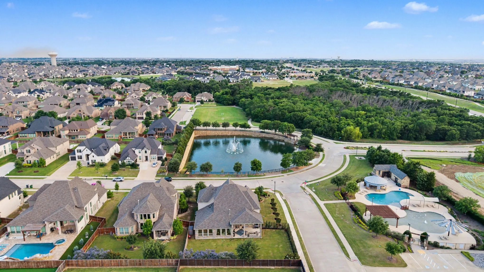 Single Family Residence For Sale in Collin County , 1501 Winchester Drive, Prosper, Texas 75078, 4 Bedroom, 5 Bathroom, 3 Garage spaces, 4,640 Sqft, built in 2015, mls#21189147, Real Estate Agent in Prosper, Homes For Sale in Collin county, Homes For Sale in Prosper, Realtor in Prosper Texas, Real Estate Brokerage Independent Realty Texas, Luminita Cordes Realtor