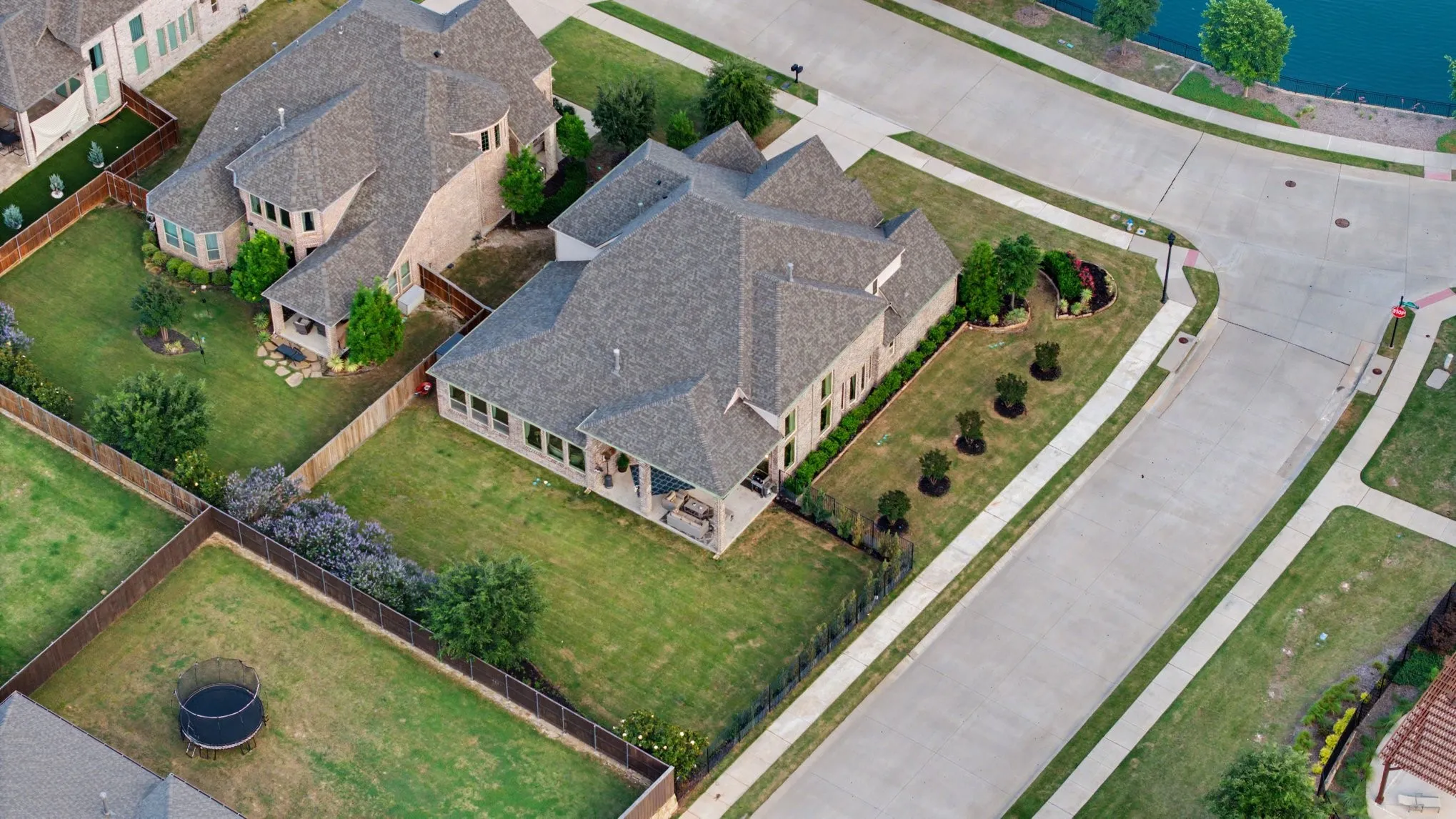 Single Family Residence For Sale in Collin County , 1501 Winchester Drive, Prosper, Texas 75078, 4 Bedroom, 5 Bathroom, 3 Garage spaces, 4,640 Sqft, built in 2015, mls#21189147, Real Estate Agent in Prosper, Homes For Sale in Collin county, Homes For Sale in Prosper, Realtor in Prosper Texas, Real Estate Brokerage Independent Realty Texas, Luminita Cordes Realtor