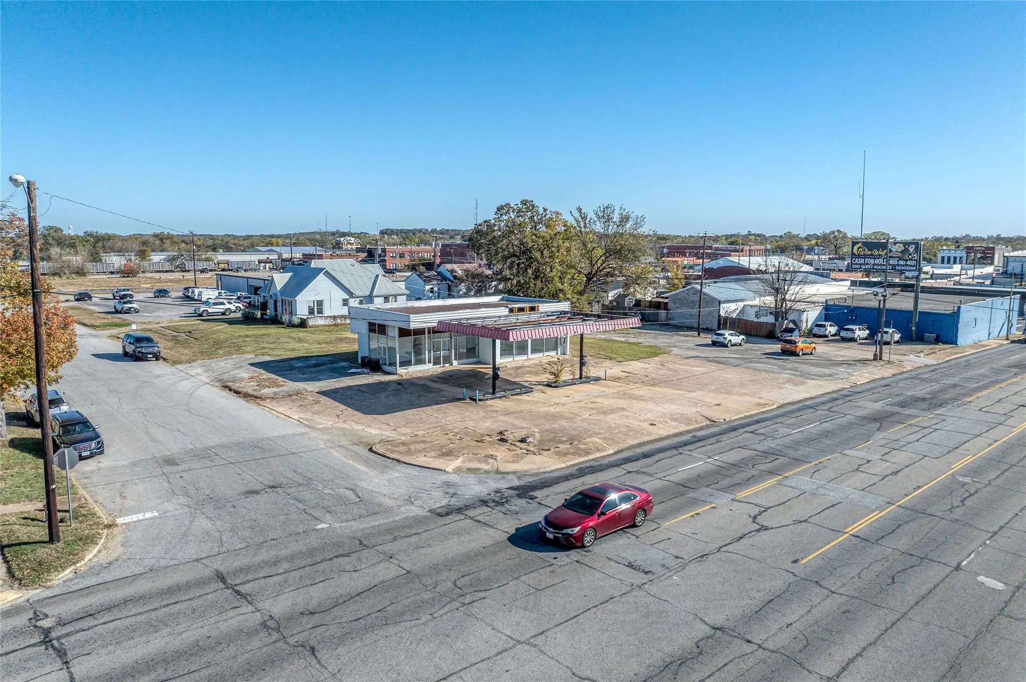 Business For Sale in Grayson County , 212 N Austin Avenue, Denison, Texas 75020, 0, 0, Garage spaces, 1,400 Sqft, built in 1965, Price $399,000, mls#21268992, Real Estate Agent in Denison, Homes For Sale in Grayson county, Homes For Sale in Denison, Realtor in Denison Texas, Real Estate Brokerage Independent Realty Texas, Luminita Cordes Realtor