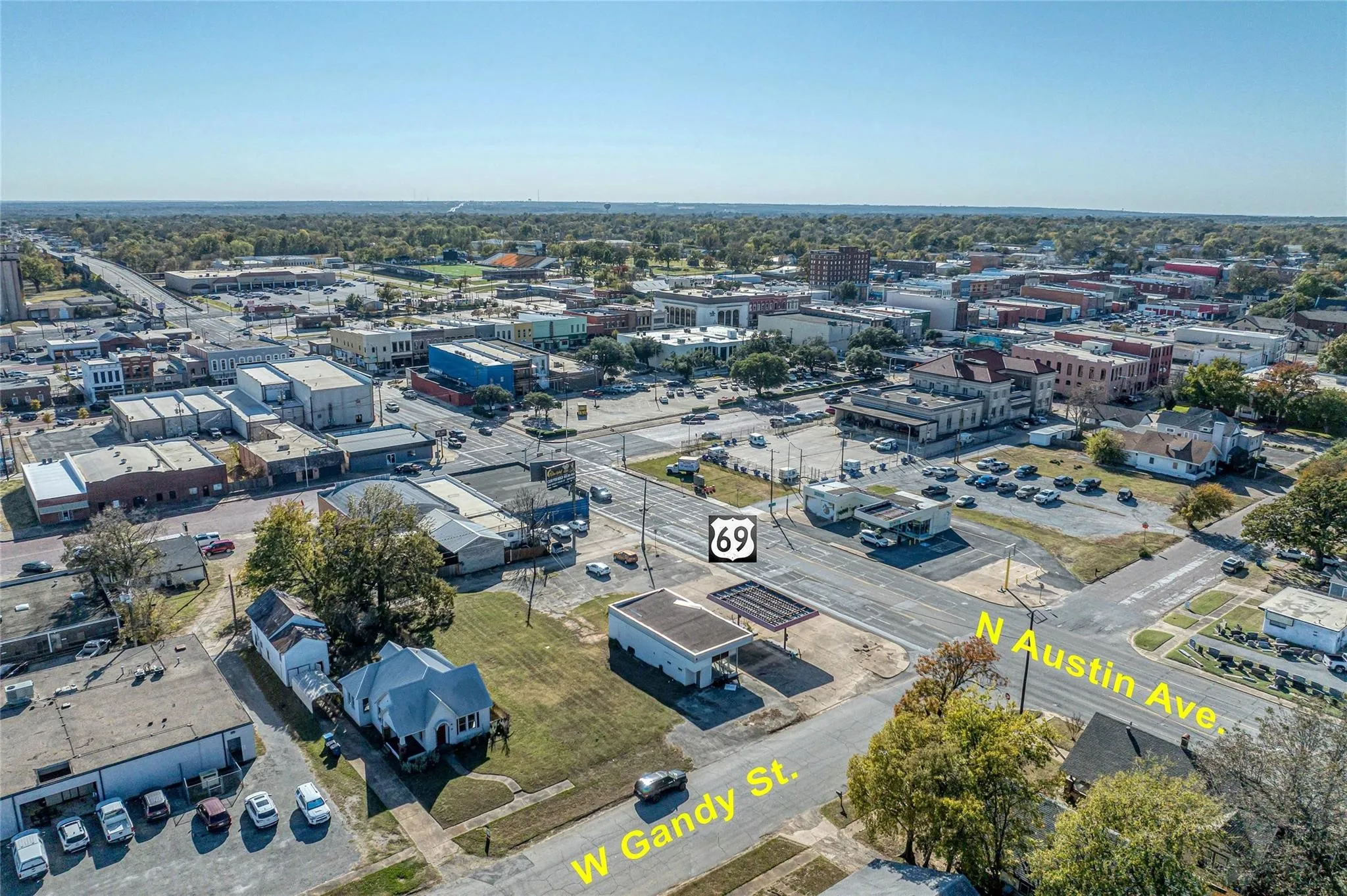 Business For Sale in Grayson County , 212 N Austin Avenue, Denison, Texas 75020, 0, 0, Garage spaces, 1,400 Sqft, built in 1965, Price $399,000, mls#21268992, Real Estate Agent in Denison, Homes For Sale in Grayson county, Homes For Sale in Denison, Realtor in Denison Texas, Real Estate Brokerage Independent Realty Texas, Luminita Cordes Realtor
