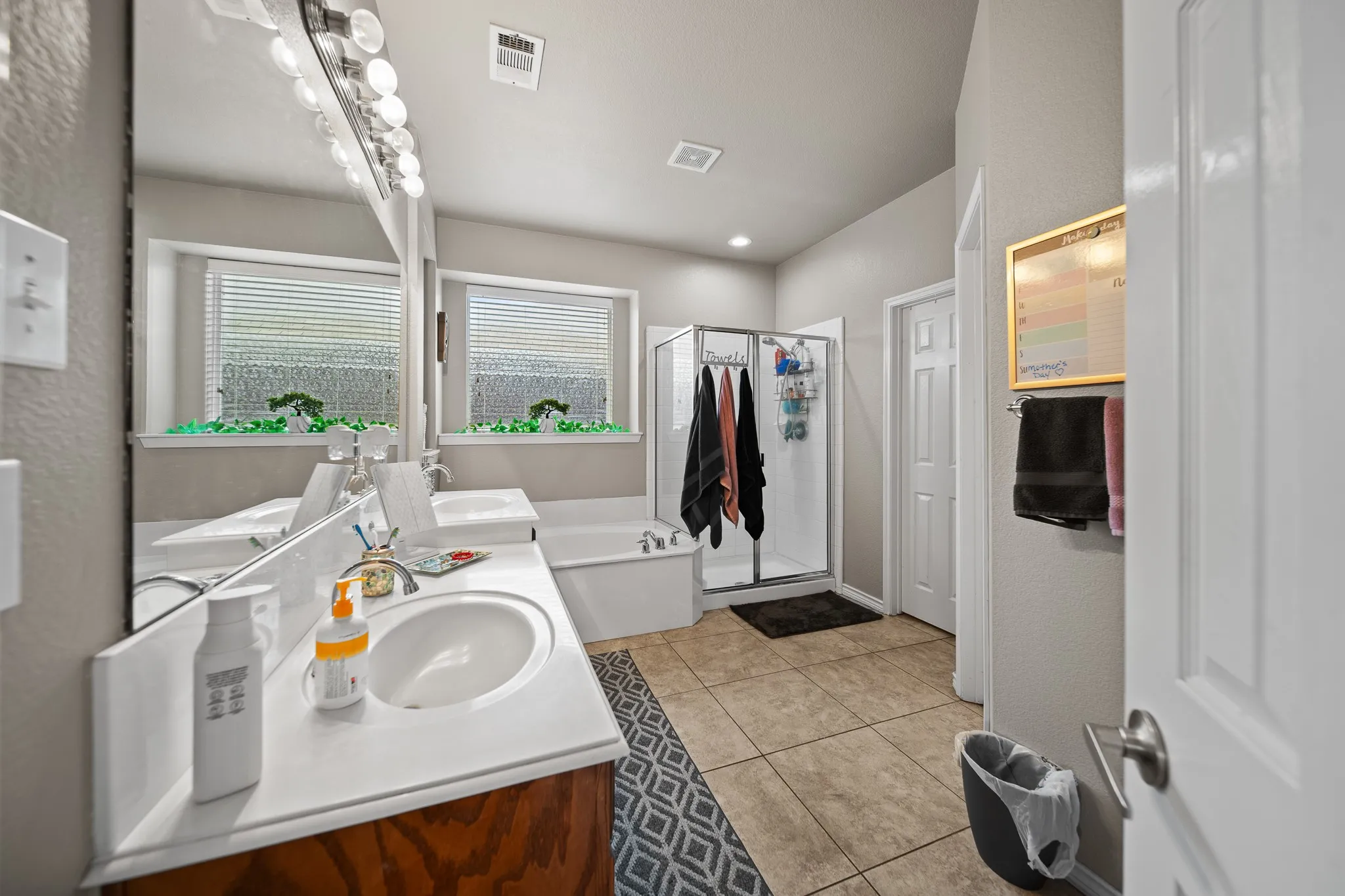 Single Family Residence For Sale in Dallas County , 7114 Bickers Drive, Rowlett, Texas 75089, 4 Bedroom, 3 Bathroom, 2 Garage spaces, 3,038 Sqft, built in 2005, mls#21268726, Real Estate Agent in Rowlett, Homes For Sale in Dallas county, Homes For Sale in Rowlett, Realtor in Rowlett Texas, Real Estate Brokerage Independent Realty Texas, Luminita Cordes Realtor