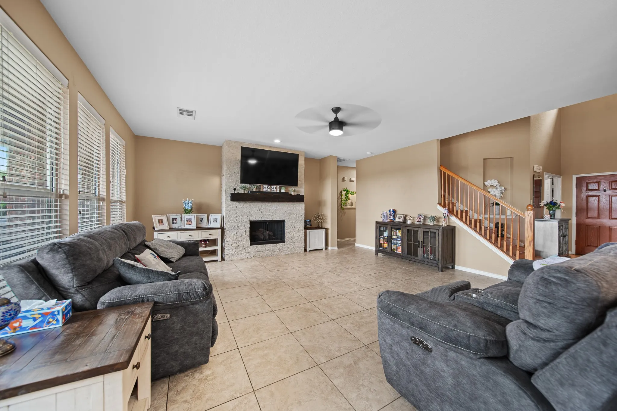 Single Family Residence For Sale in Dallas County , 7114 Bickers Drive, Rowlett, Texas 75089, 4 Bedroom, 3 Bathroom, 2 Garage spaces, 3,038 Sqft, built in 2005, mls#21268726, Real Estate Agent in Rowlett, Homes For Sale in Dallas county, Homes For Sale in Rowlett, Realtor in Rowlett Texas, Real Estate Brokerage Independent Realty Texas, Luminita Cordes Realtor