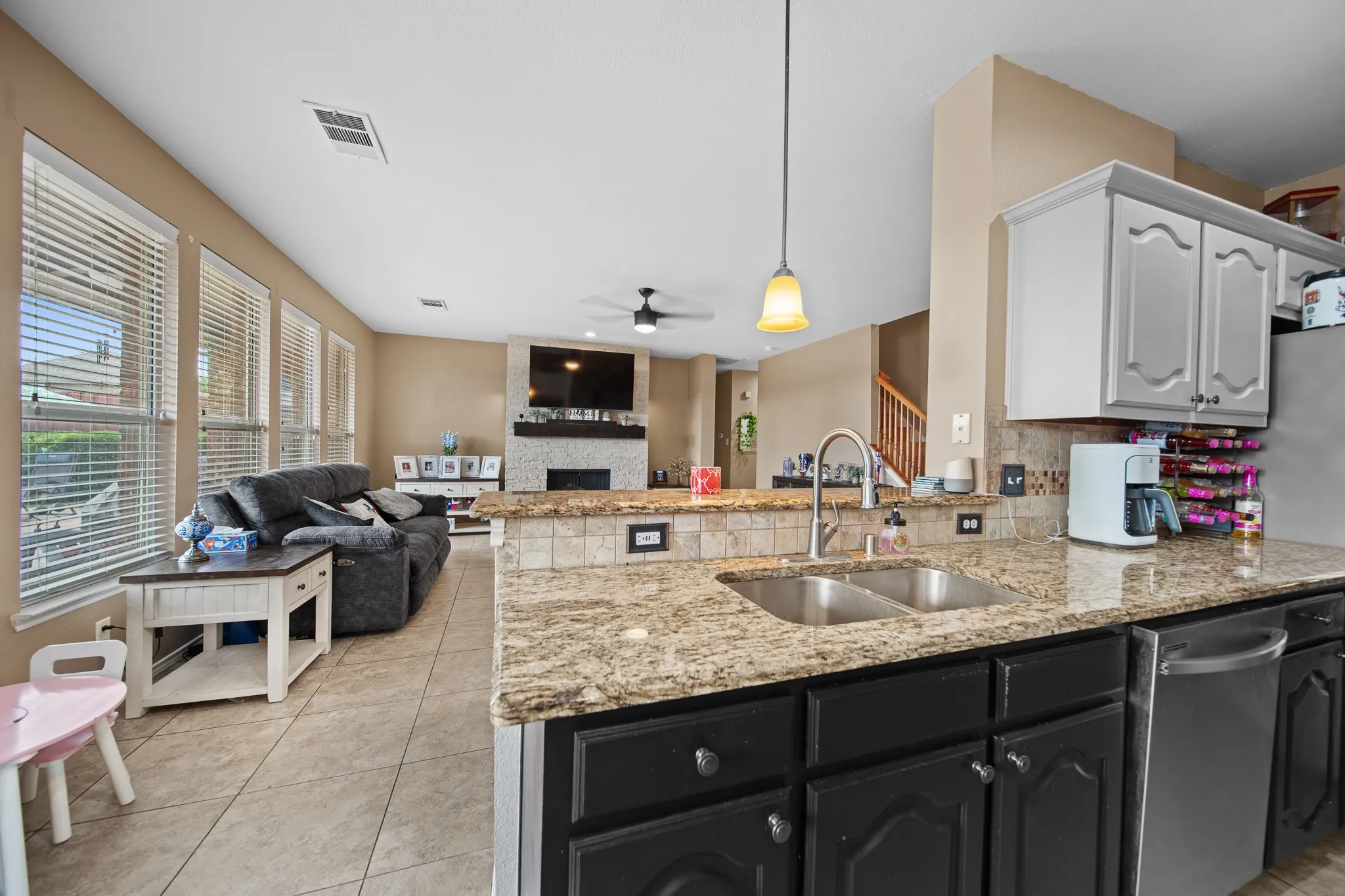 Single Family Residence For Sale in Dallas County , 7114 Bickers Drive, Rowlett, Texas 75089, 4 Bedroom, 3 Bathroom, 2 Garage spaces, 3,038 Sqft, built in 2005, mls#21268726, Real Estate Agent in Rowlett, Homes For Sale in Dallas county, Homes For Sale in Rowlett, Realtor in Rowlett Texas, Real Estate Brokerage Independent Realty Texas, Luminita Cordes Realtor
