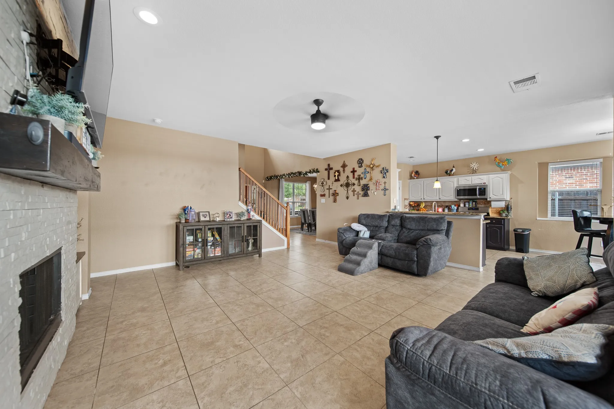 Single Family Residence For Sale in Dallas County , 7114 Bickers Drive, Rowlett, Texas 75089, 4 Bedroom, 3 Bathroom, 2 Garage spaces, 3,038 Sqft, built in 2005, mls#21268726, Real Estate Agent in Rowlett, Homes For Sale in Dallas county, Homes For Sale in Rowlett, Realtor in Rowlett Texas, Real Estate Brokerage Independent Realty Texas, Luminita Cordes Realtor