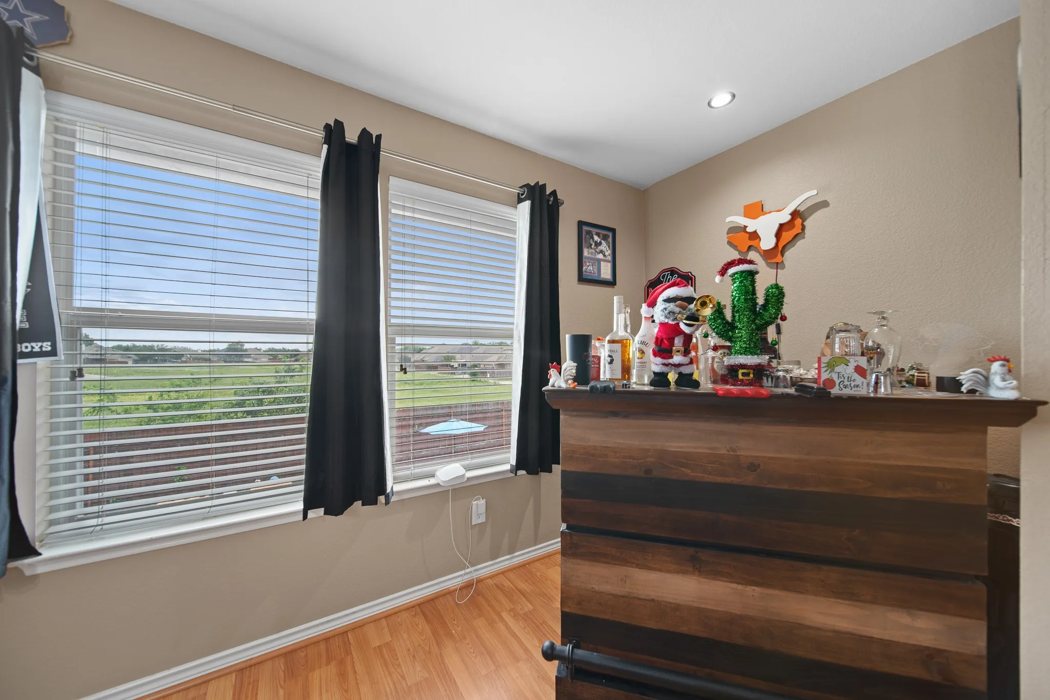 Single Family Residence For Sale in Dallas County , 7114 Bickers Drive, Rowlett, Texas 75089, 4 Bedroom, 3 Bathroom, 2 Garage spaces, 3,038 Sqft, built in 2005, mls#21268726, Real Estate Agent in Rowlett, Homes For Sale in Dallas county, Homes For Sale in Rowlett, Realtor in Rowlett Texas, Real Estate Brokerage Independent Realty Texas, Luminita Cordes Realtor