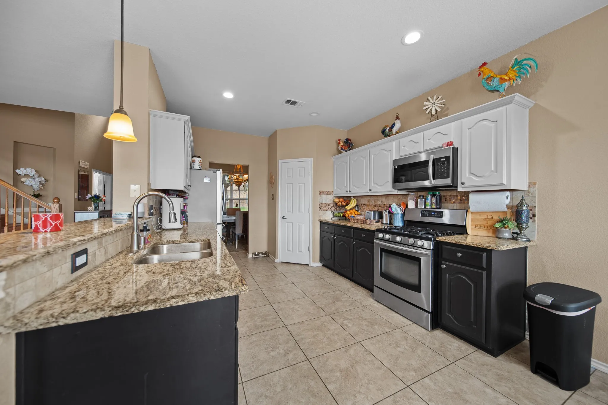 Single Family Residence For Sale in Dallas County , 7114 Bickers Drive, Rowlett, Texas 75089, 4 Bedroom, 3 Bathroom, 2 Garage spaces, 3,038 Sqft, built in 2005, mls#21268726, Real Estate Agent in Rowlett, Homes For Sale in Dallas county, Homes For Sale in Rowlett, Realtor in Rowlett Texas, Real Estate Brokerage Independent Realty Texas, Luminita Cordes Realtor