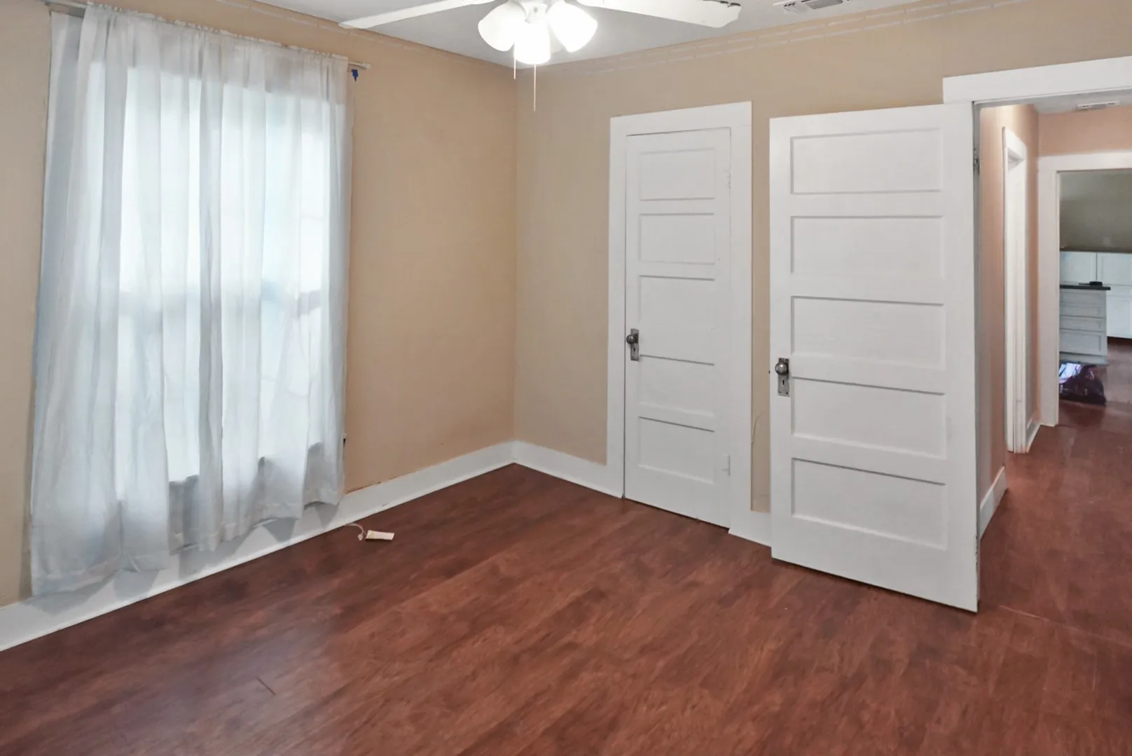Single Family Residence For Sale in Palo Pinto County , 216 19th Street, Mineral Wells, Texas 76067, 2 Bedrooms, 1 Bathroom, Garage spaces, 1,226 Sqft, built in 1935, Price $155,000, mls#21269043, Real Estate Agent in Mineral Wells, Homes For Sale in Palo Pinto county, Homes For Sale in Mineral Wells, Realtor in Mineral Wells Texas, Real Estate Brokerage Independent Realty Texas, Luminita Cordes Realtor