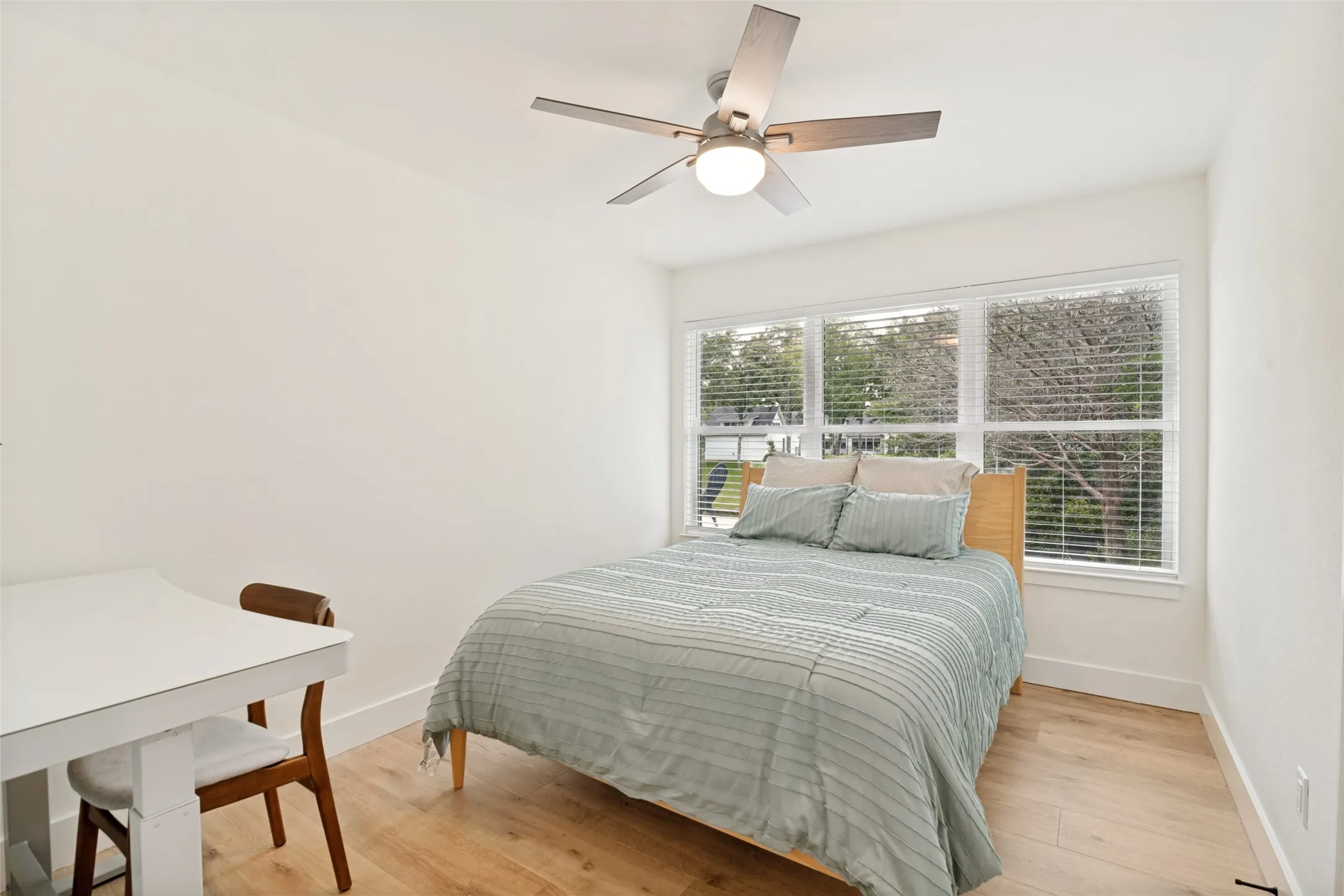 Guest bedroom