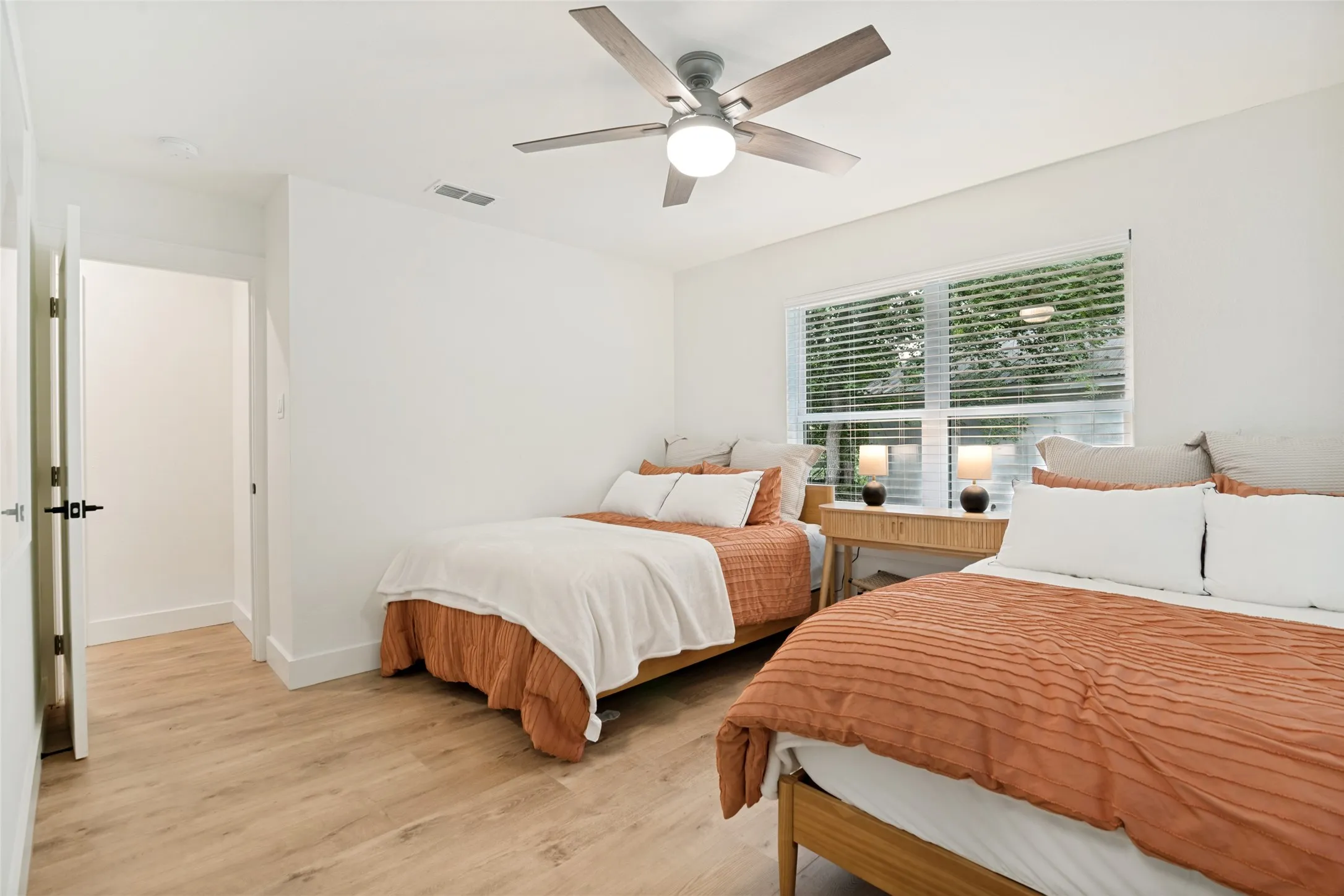 Guest bedroom