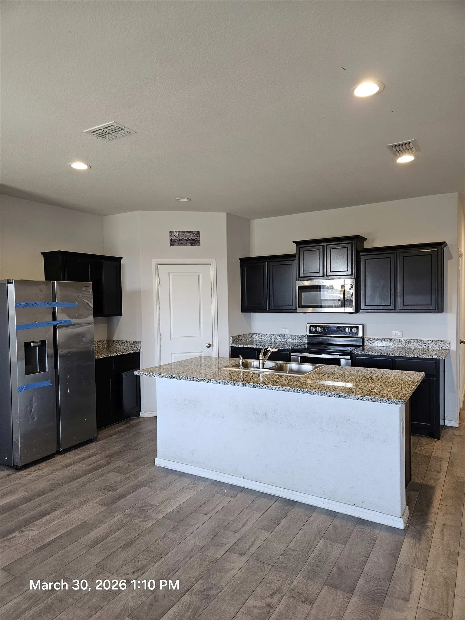 Single Family Residence For Sale in Tarrant County , 9308 Red Brush Trail, Fort Worth, Texas 76131, 4 Bedroom, 2 Bathroom, 2 Garage spaces, 1,840 Sqft, built in 2022, mls#21269045, Real Estate Agent in Fort Worth, Homes For Sale in Tarrant county, Homes For Sale in Fort Worth, Realtor in Fort Worth Texas, Real Estate Brokerage Independent Realty Texas, Luminita Cordes Realtor