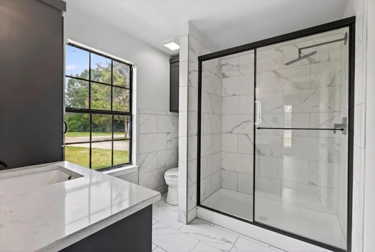 Single Family Residence For Sale in Kaufman County , 16001 County Road 4052, Kemp, Texas 75143, 3 Bedroom, 2 Bathroom, 2 Garage spaces, 1,628 Sqft, built in 2016, mls#21269048, Real Estate Agent in Kemp, Homes For Sale in Kaufman county, Homes For Sale in Kemp, Realtor in Kemp Texas, Real Estate Brokerage Independent Realty Texas, Luminita Cordes Realtor