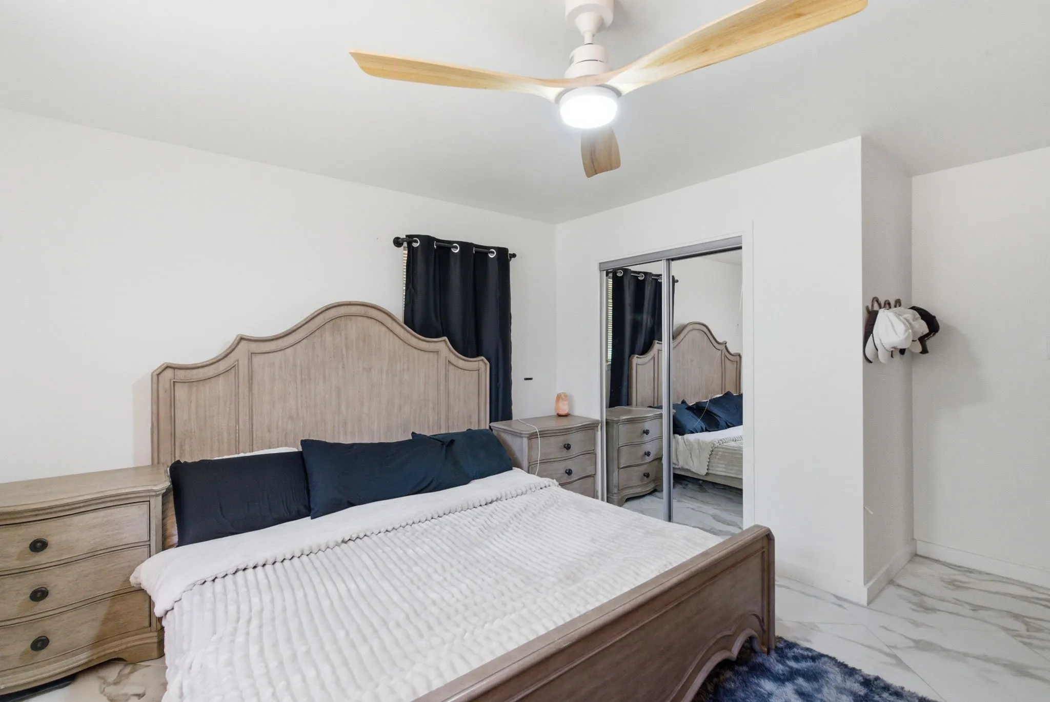 Single Family Residence For Sale in Palo Pinto County , 1001 NW 11th Street, Mineral Wells, Texas 76067, 3 Bedroom, 3 Bathroom, 2 Garage spaces, 2,001 Sqft, built in 1964, mls#21268635, Real Estate Agent in Mineral Wells, Homes For Sale in Palo Pinto county, Homes For Sale in Mineral Wells, Realtor in Mineral Wells Texas, Real Estate Brokerage Independent Realty Texas, Luminita Cordes Realtor