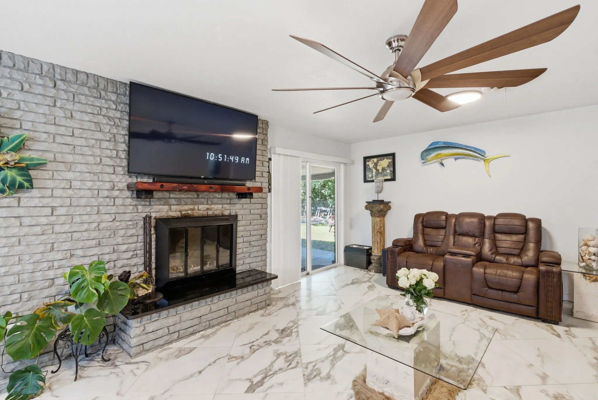 Single Family Residence For Sale in Palo Pinto County , 1001 NW 11th Street, Mineral Wells, Texas 76067, 3 Bedroom, 3 Bathroom, 2 Garage spaces, 2,001 Sqft, built in 1964, mls#21268635, Real Estate Agent in Mineral Wells, Homes For Sale in Palo Pinto county, Homes For Sale in Mineral Wells, Realtor in Mineral Wells Texas, Real Estate Brokerage Independent Realty Texas, Luminita Cordes Realtor