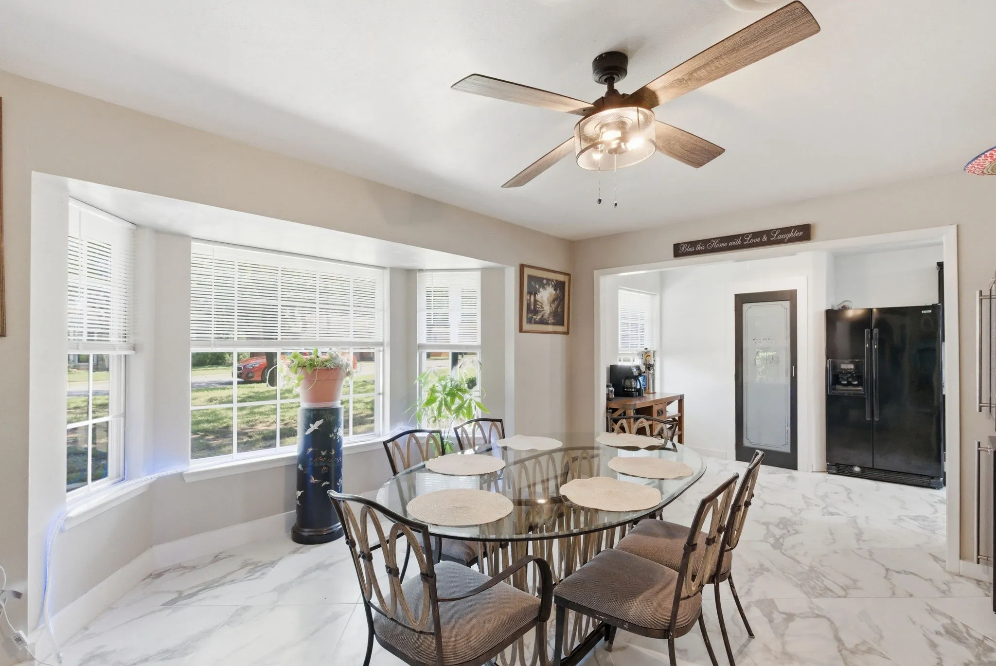 Single Family Residence For Sale in Palo Pinto County , 1001 NW 11th Street, Mineral Wells, Texas 76067, 3 Bedroom, 3 Bathroom, 2 Garage spaces, 2,001 Sqft, built in 1964, mls#21268635, Real Estate Agent in Mineral Wells, Homes For Sale in Palo Pinto county, Homes For Sale in Mineral Wells, Realtor in Mineral Wells Texas, Real Estate Brokerage Independent Realty Texas, Luminita Cordes Realtor