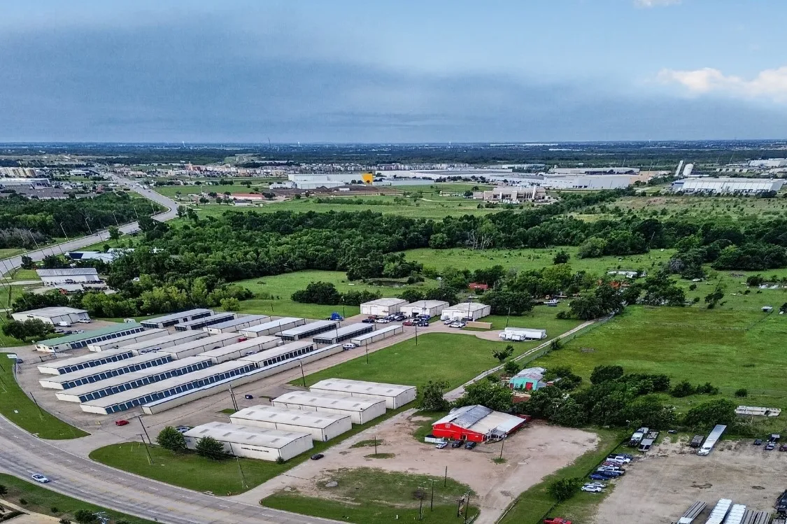 Retail For Sale in Kaufman County , 304 Fm 148, Terrell, Texas 75160, 0, 0, Garage spaces, 4,200 Sqft, built in 1970, Price $1,400,000, mls#21254655, Real Estate Agent in Terrell, Homes For Sale in Kaufman county, Homes For Sale in Terrell, Realtor in Terrell Texas, Real Estate Brokerage Independent Realty Texas, Luminita Cordes Realtor