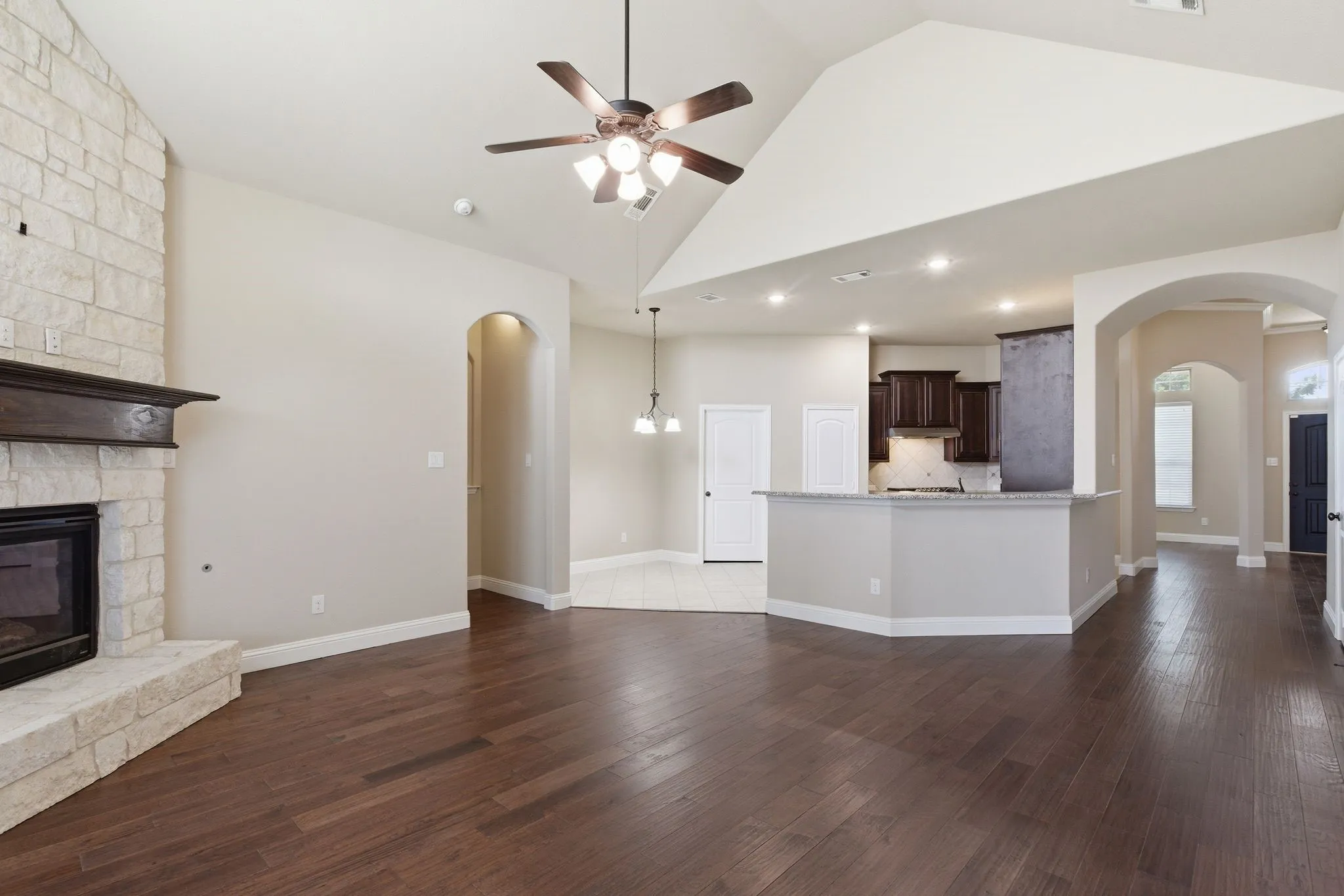 Single Family Residence For Sale in Collin County , 1706 Asbury Drive, Wylie, Texas 75098, 4 Bedroom, 2 Bathroom, 2 Garage spaces, 2,635 Sqft, built in 2018, mls#21266689, Real Estate Agent in Wylie, Homes For Sale in Collin county, Homes For Sale in Wylie, Realtor in Wylie Texas, Real Estate Brokerage Independent Realty Texas, Luminita Cordes Realtor
