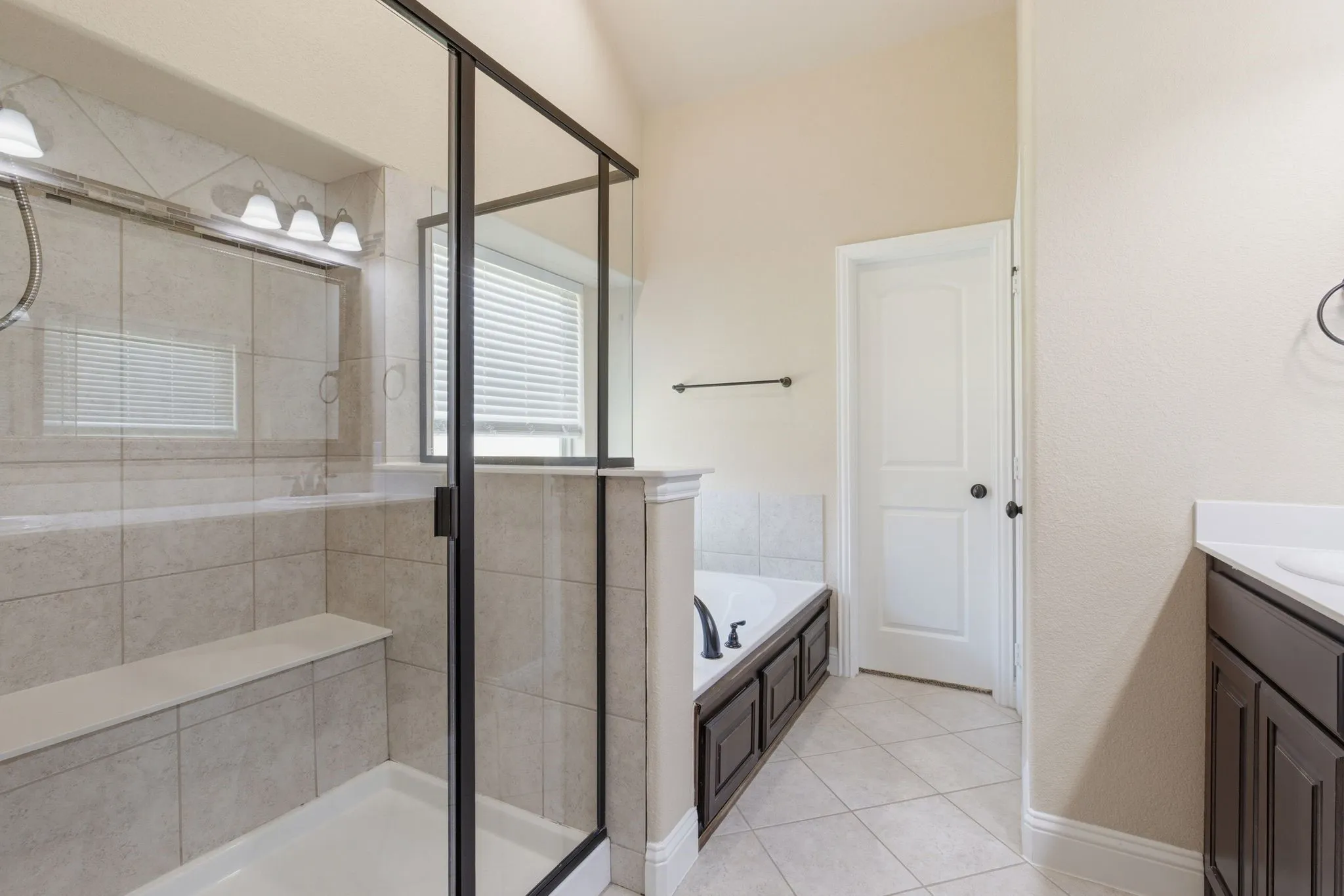 Single Family Residence For Sale in Collin County , 1706 Asbury Drive, Wylie, Texas 75098, 4 Bedroom, 2 Bathroom, 2 Garage spaces, 2,635 Sqft, built in 2018, mls#21266689, Real Estate Agent in Wylie, Homes For Sale in Collin county, Homes For Sale in Wylie, Realtor in Wylie Texas, Real Estate Brokerage Independent Realty Texas, Luminita Cordes Realtor