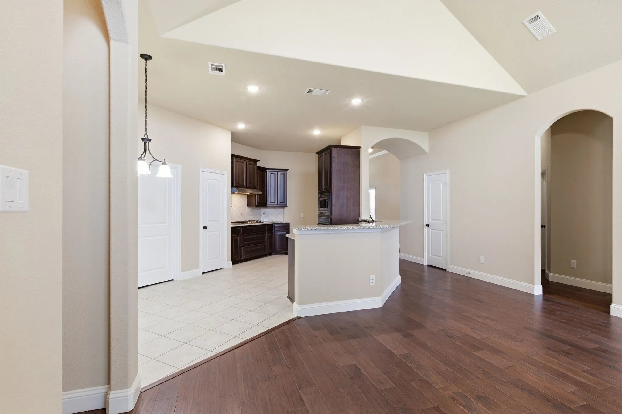 Single Family Residence For Sale in Collin County , 1706 Asbury Drive, Wylie, Texas 75098, 4 Bedroom, 2 Bathroom, 2 Garage spaces, 2,635 Sqft, built in 2018, mls#21266689, Real Estate Agent in Wylie, Homes For Sale in Collin county, Homes For Sale in Wylie, Realtor in Wylie Texas, Real Estate Brokerage Independent Realty Texas, Luminita Cordes Realtor