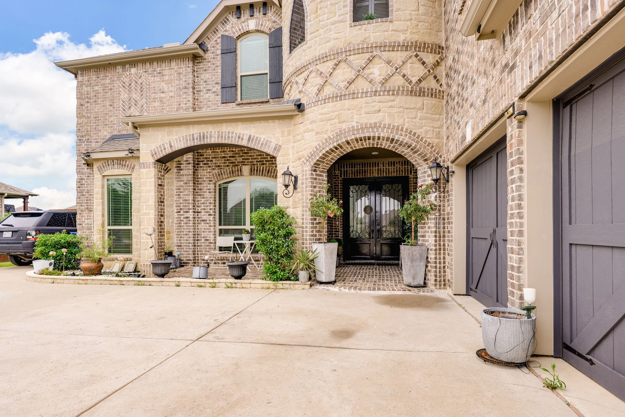 Single Family Residence For Sale in Denton County , 116 Thoroughbred Drive, Hickory Creek, Texas 75065, 5 Bedroom, 4 Bathroom, 3 Garage spaces, 4,454 Sqft, built in 2019, mls#21267079, Real Estate Agent in Hickory Creek, Homes For Sale in Denton county, Homes For Sale in Hickory Creek, Realtor in Hickory Creek Texas, Real Estate Brokerage Independent Realty Texas, Luminita Cordes Realtor