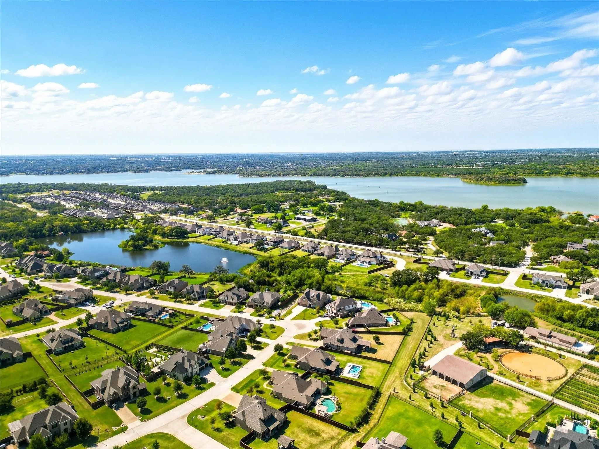 Single Family Residence For Sale in Denton County , 116 Thoroughbred Drive, Hickory Creek, Texas 75065, 5 Bedroom, 4 Bathroom, 3 Garage spaces, 4,454 Sqft, built in 2019, mls#21267079, Real Estate Agent in Hickory Creek, Homes For Sale in Denton county, Homes For Sale in Hickory Creek, Realtor in Hickory Creek Texas, Real Estate Brokerage Independent Realty Texas, Luminita Cordes Realtor